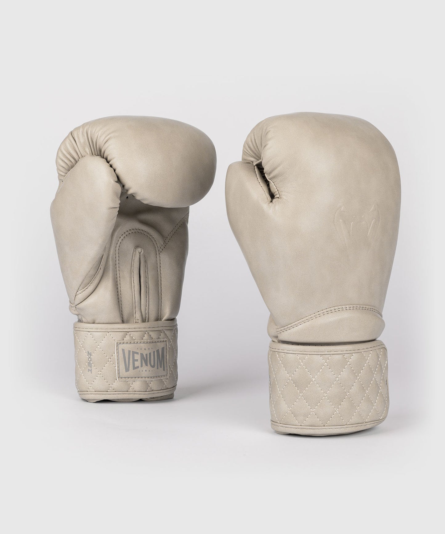 VENUM Impact Classic Boxing Gloves - Ivory
