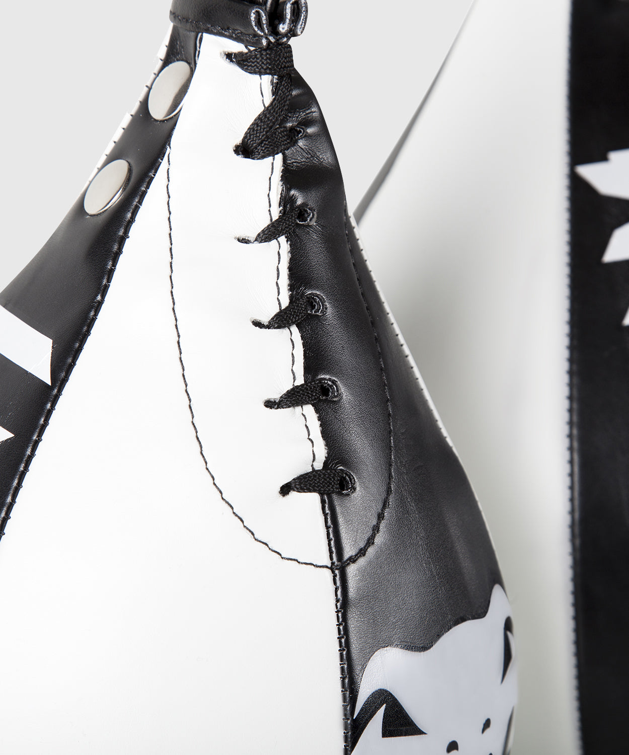 Poire de vitesse Venum "Speed Bag" - Noir/Blanc