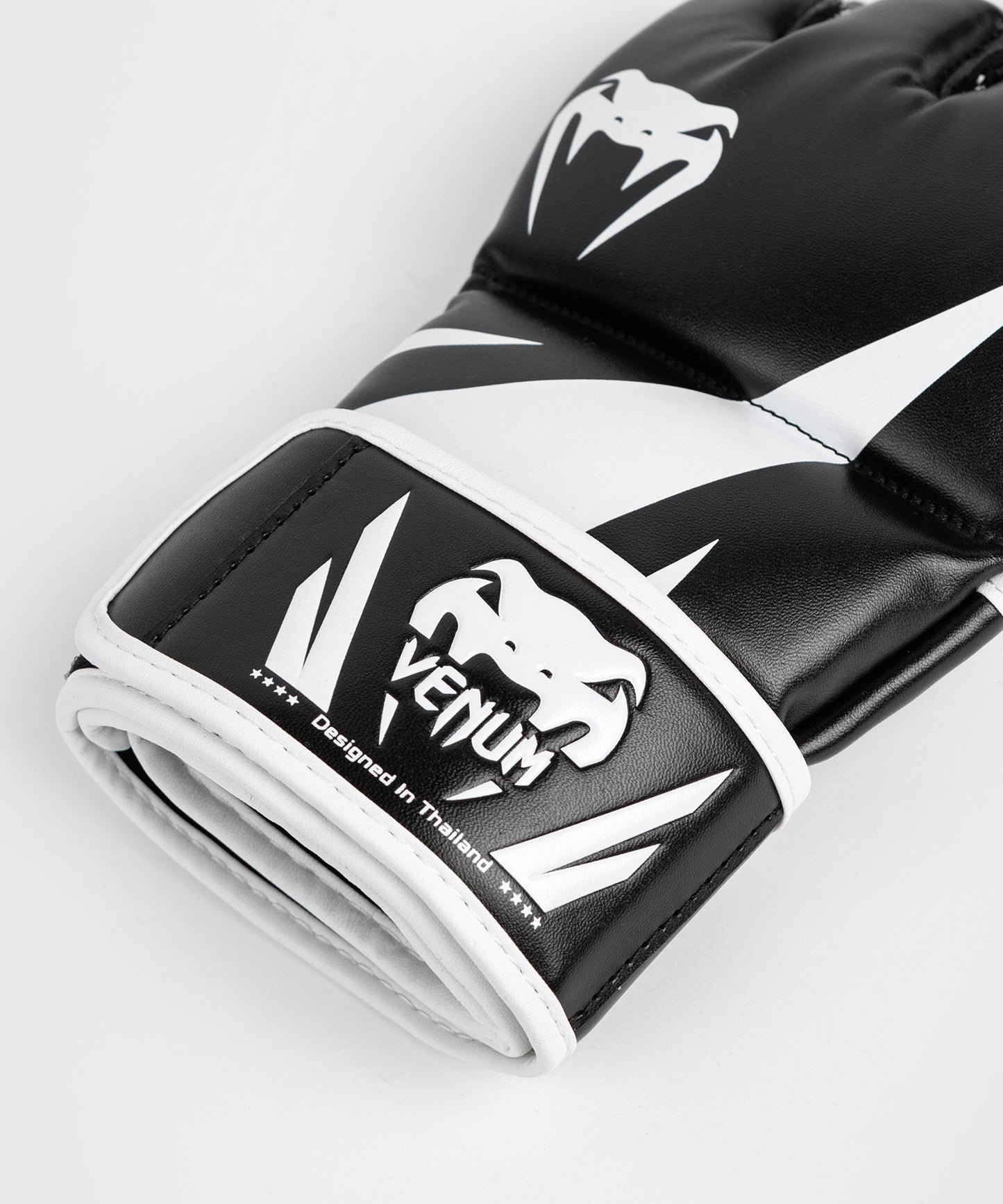 Venum Challenger MMA-Handschuhe - Daumenfrei - Schwarz