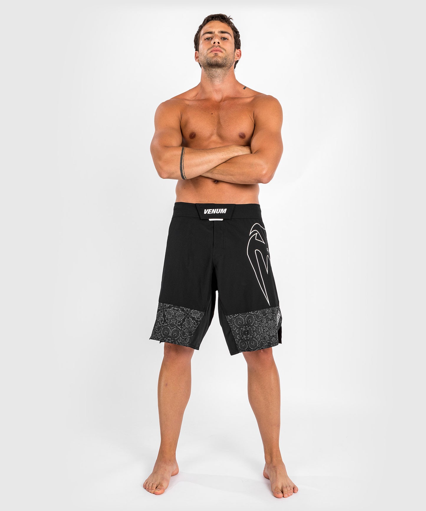 Kampfshorts LIGHT 4.0 Venum - Schwarz/Weiß