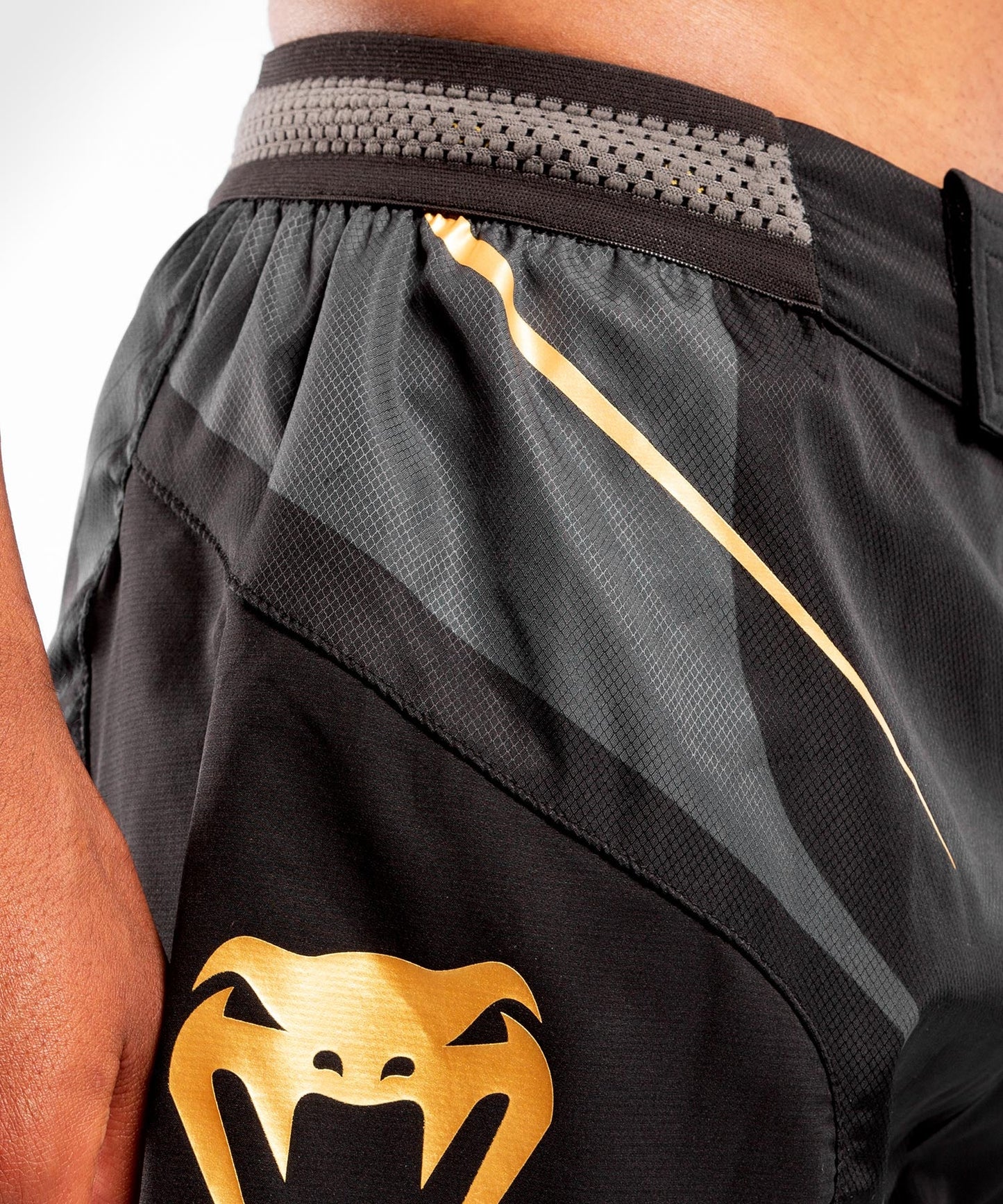 Fightshorts Venum Athletics - Black/Gold