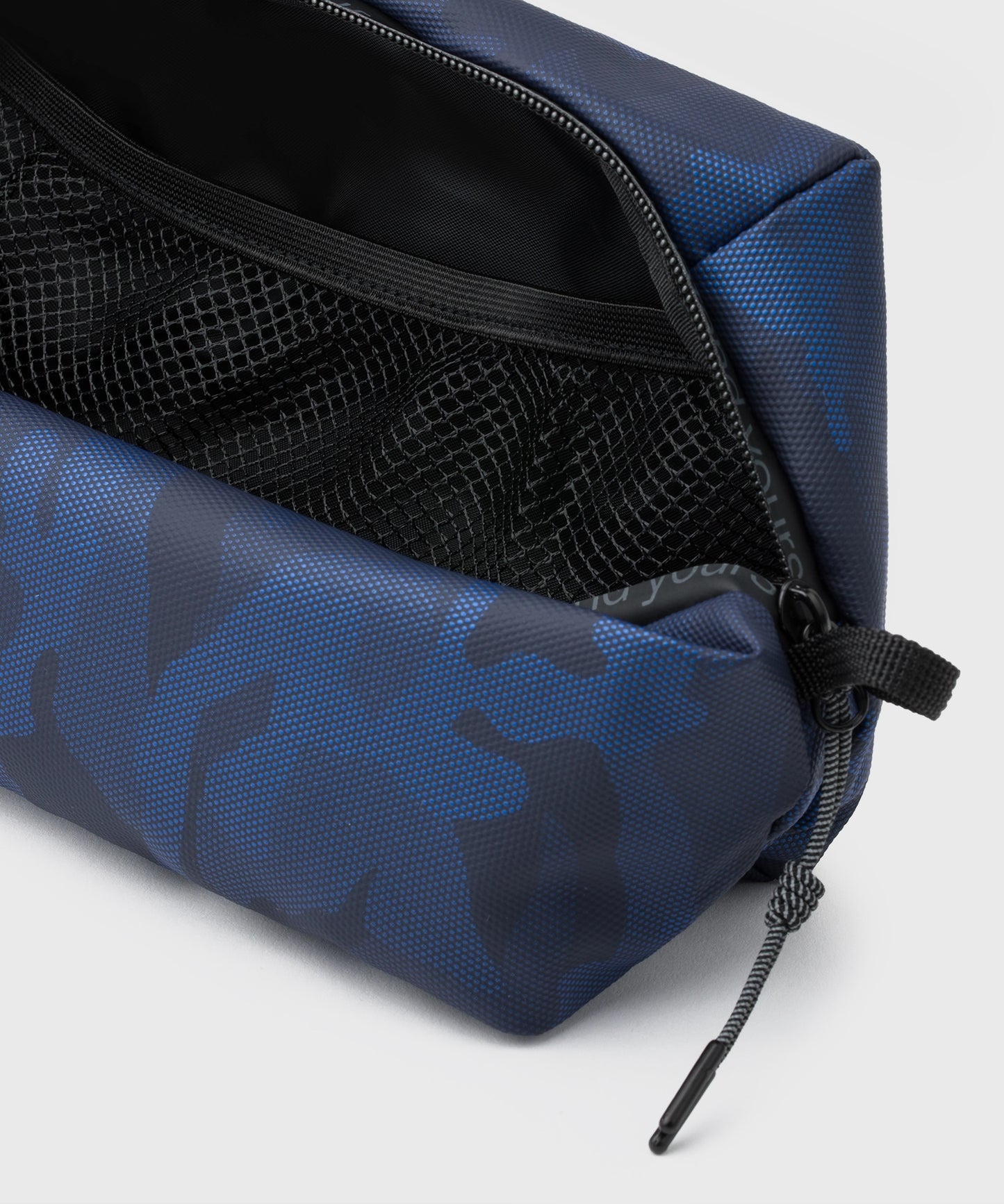 Manto Camo Toiletry Bag - Blue