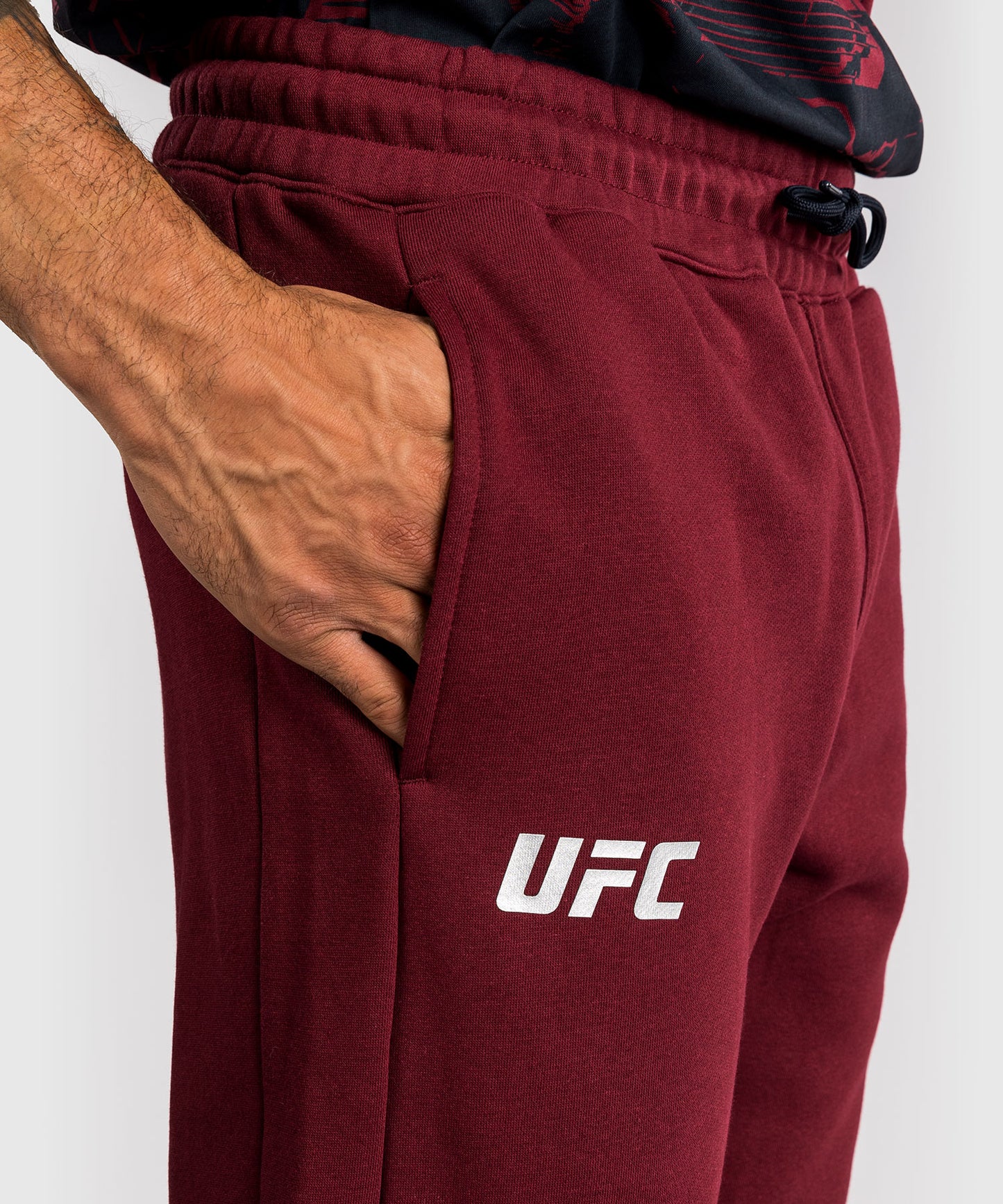 UFC Zenith by Venum Authentic Fight Week Pantalón Hombre - Burdeos