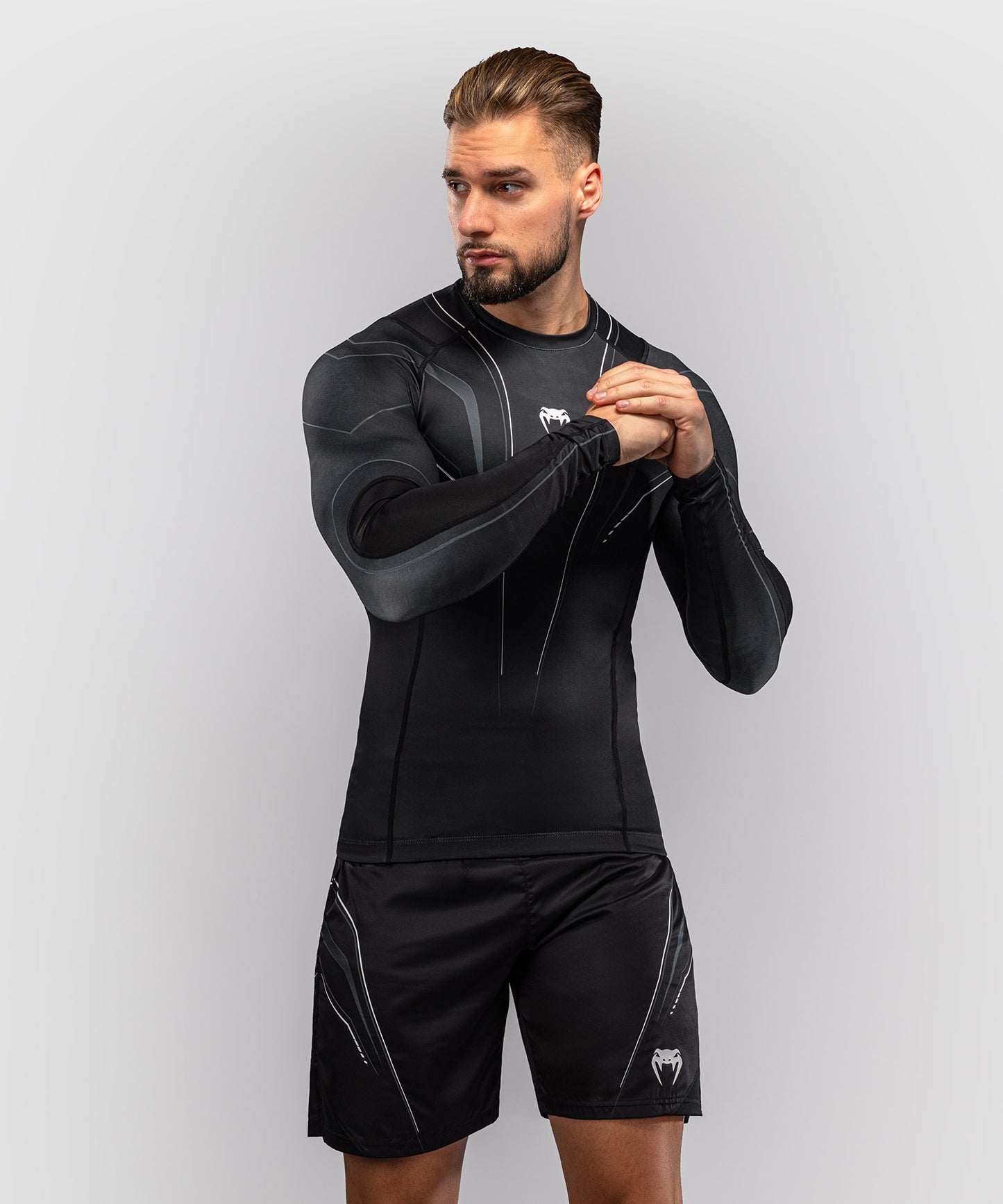 Venum Streamline Long Sleeve Rashguard - Black/White