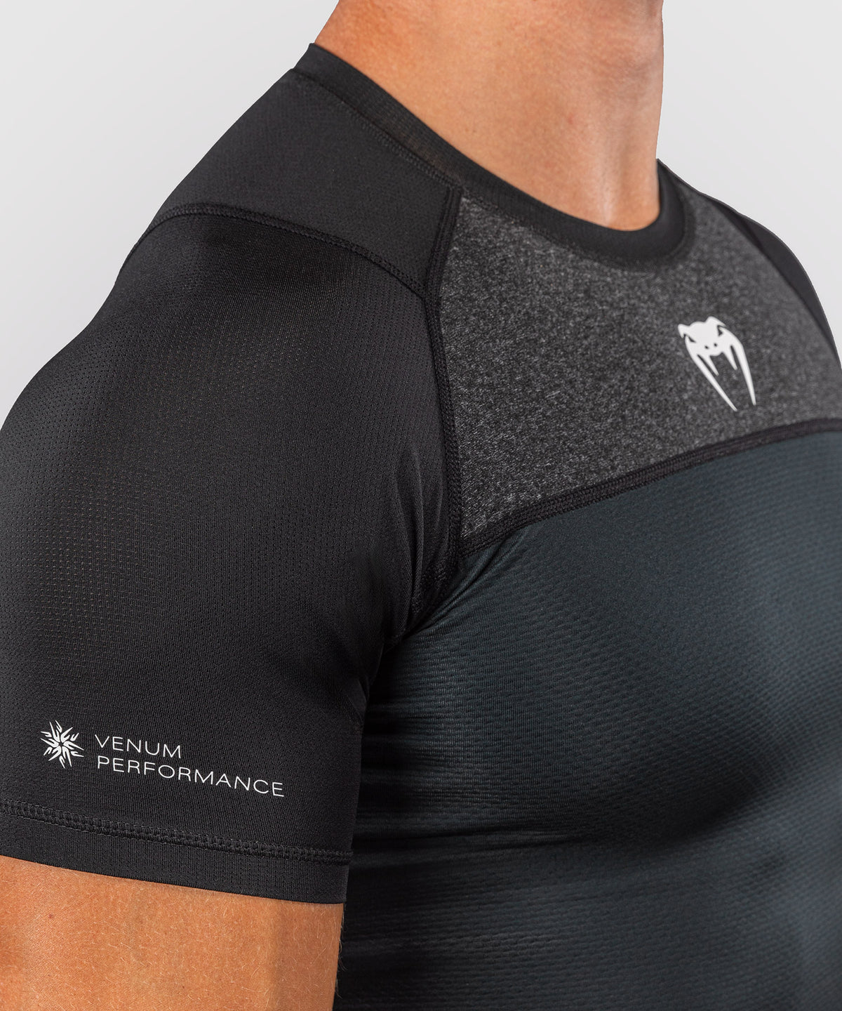 Rashguard manches courtes Venum G-Fit Scale - Noir