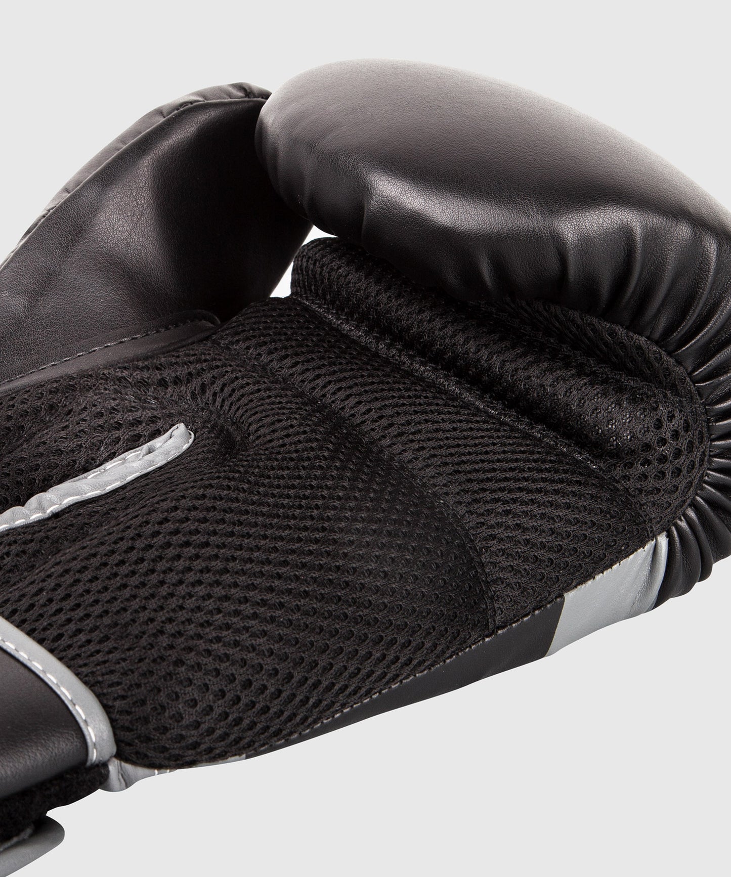 Gants de boxe Ringhorns Charger - Noir
