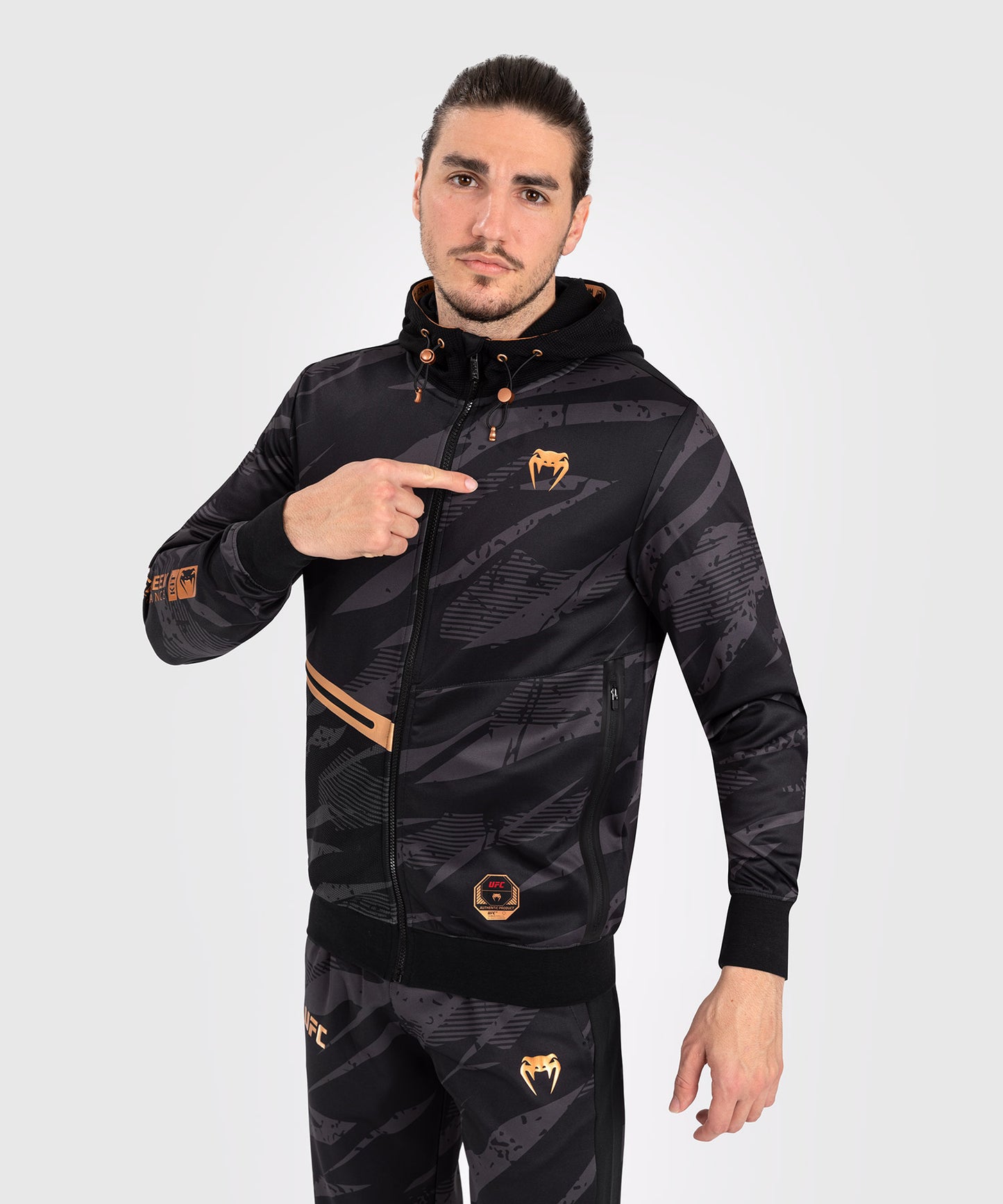 UFC Adrenaline by Venum Fight Week Felpa Con Cappuccio e zip da Uomo - Urban Camo