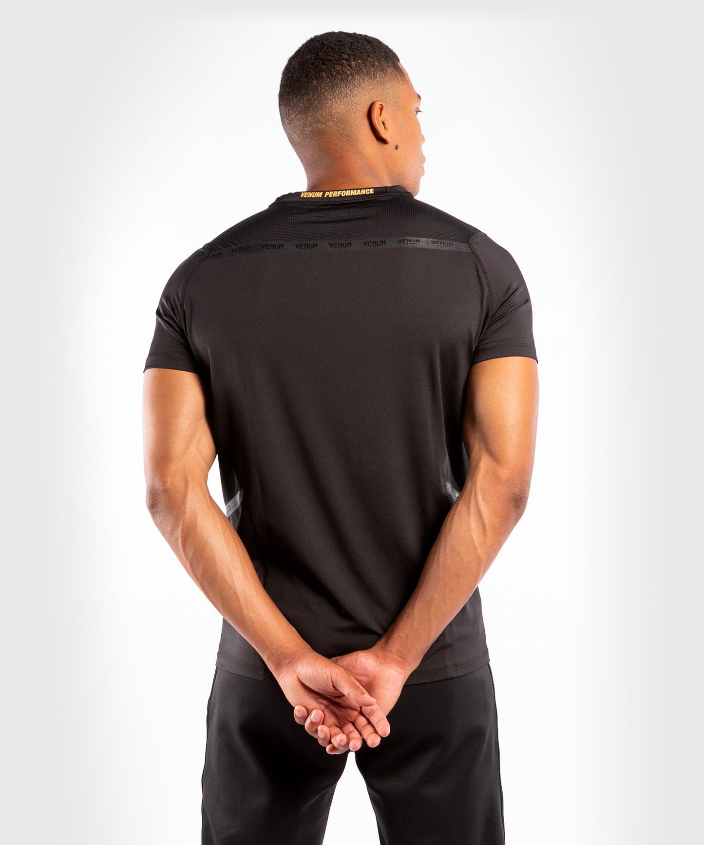 Dry-Tech T-shirt Venum Petrosyan 2.0 - Black/Gold