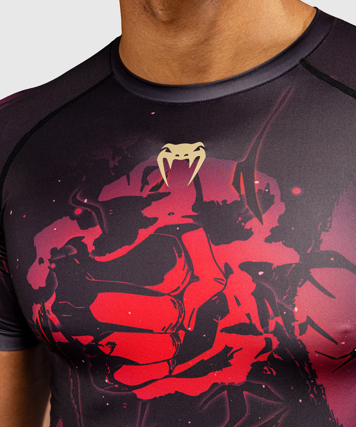 Jujutsu Kaisen x Venum Itadori Rashguard Manga Corta – Negro/Rojo