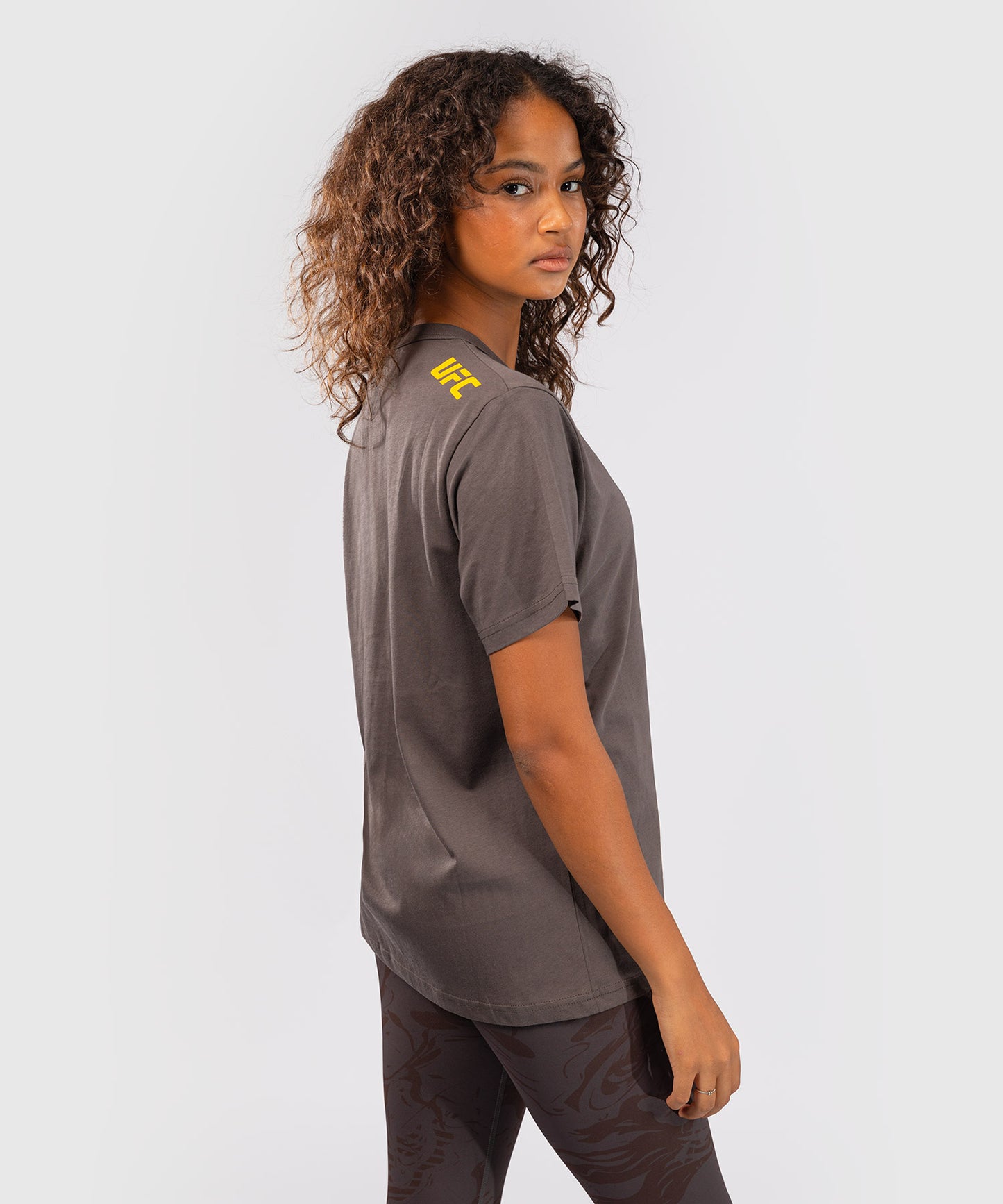 T-shirt à Manches Courtes pour Femmes UFC Fusion by Venum Fight Week - Marron Terrestre