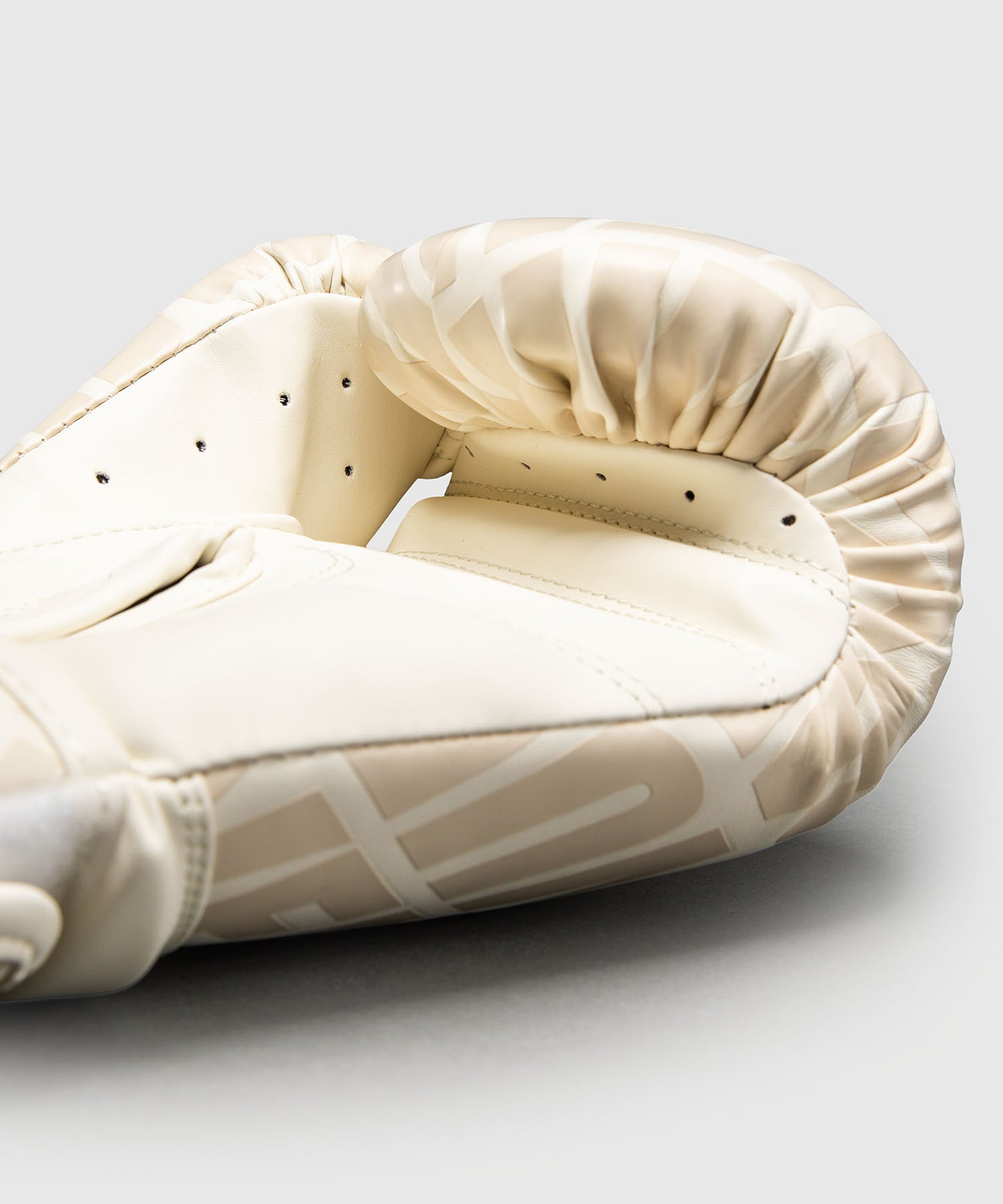 Venum Contender 1.5 XT 3D Boxing Gloves - Cream