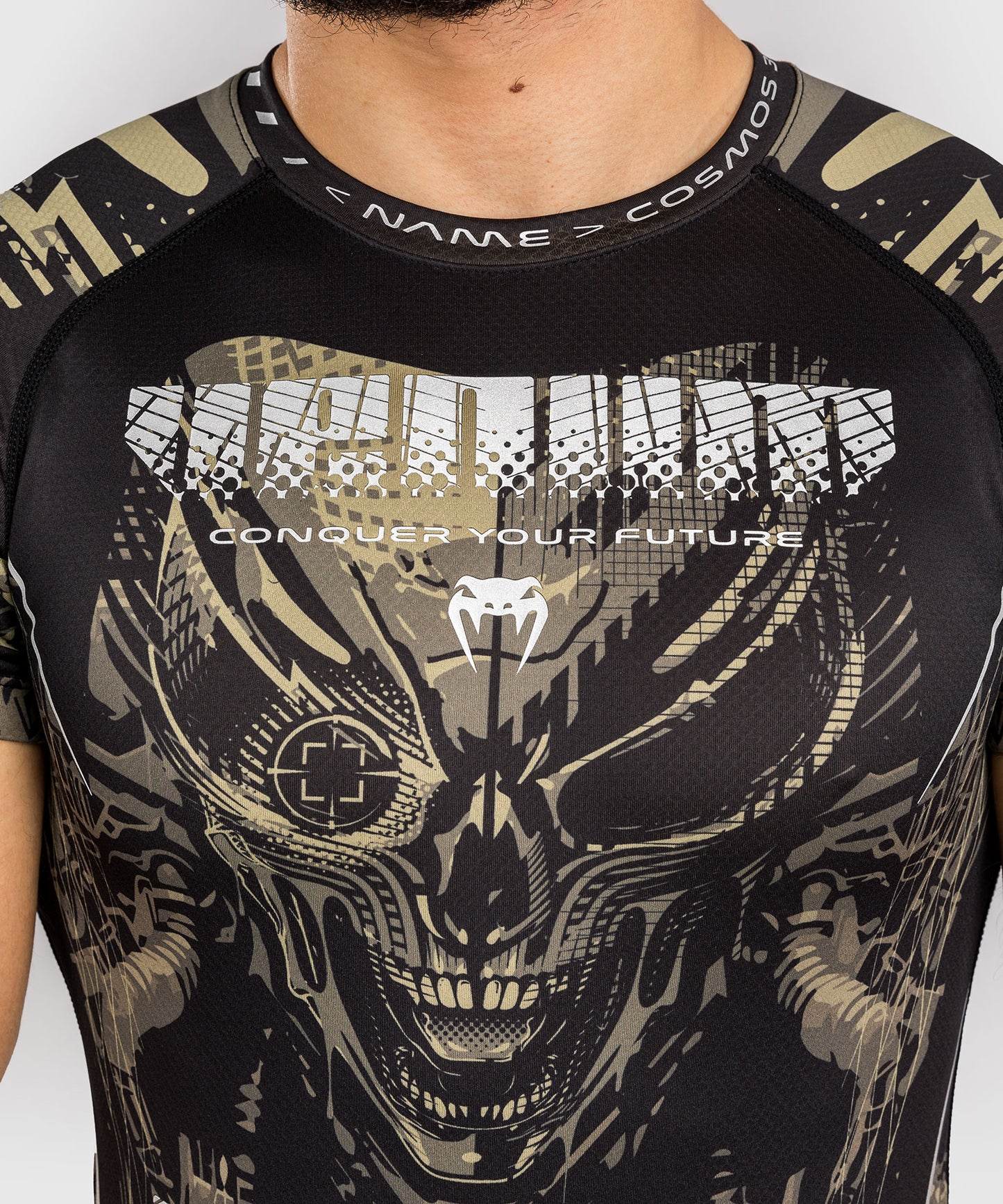 Venum Space Invader lycra de manga corta - Negro/Arena