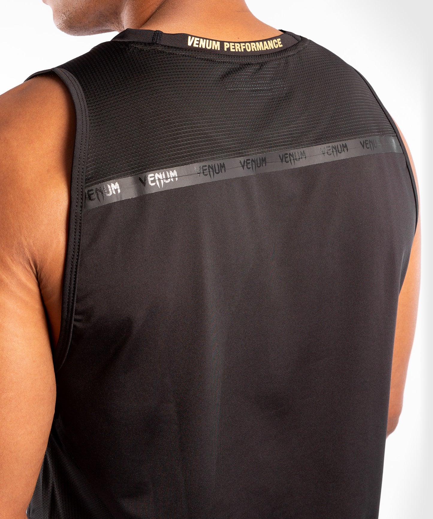 Dry Tech Petrosyan 2.0 Tank Top - Schwarz/Gold