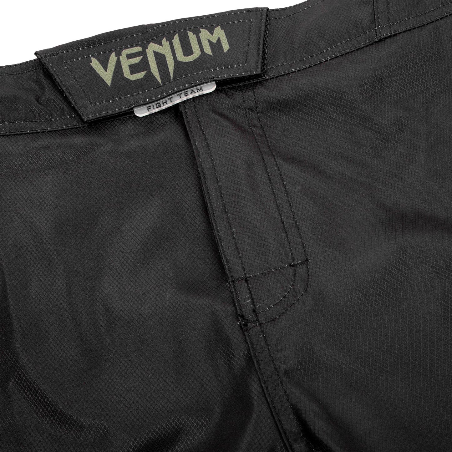 Venum Signature Fightshorts - Black/Khaki - Exclusive
