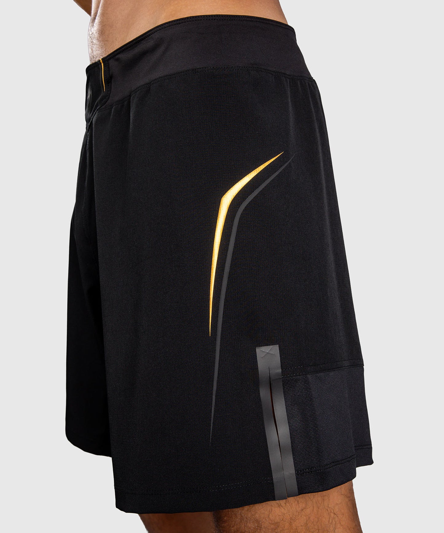 Venum G-Core Fight Shorts - Black/Gold