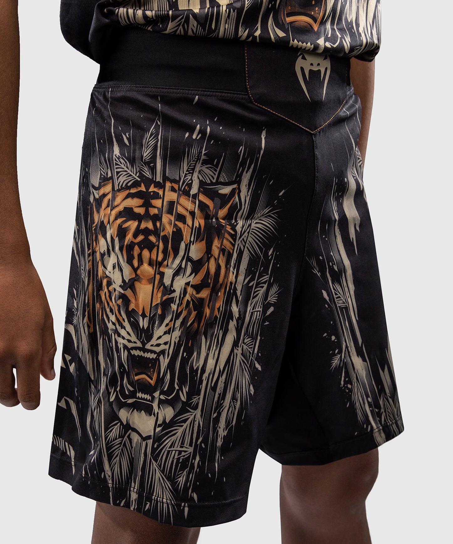 Short de Combat Venum Tiger pour Enfants - Noir/Orange Néon