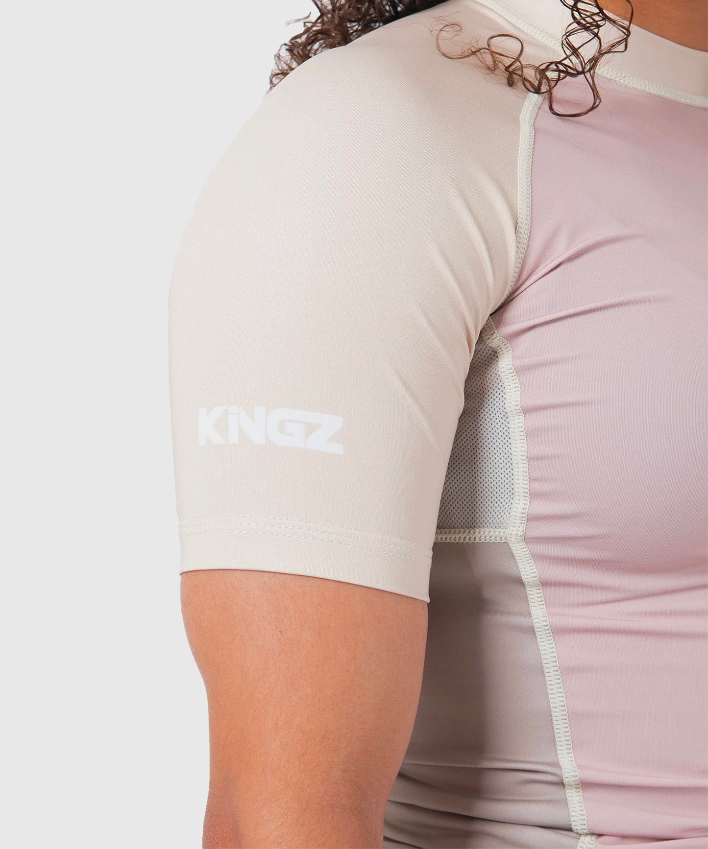 Kingz Terra Rashguard a Maniche Corte da Donna - Rosa/Beige