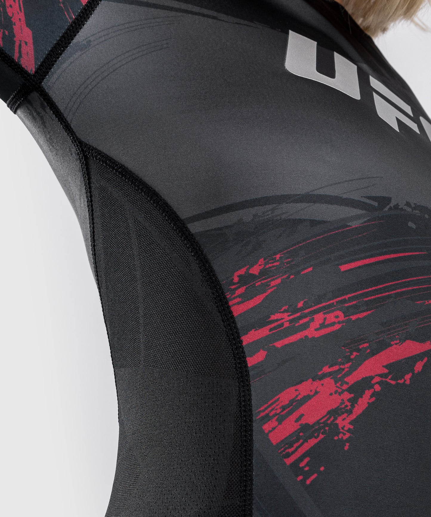 T-Shirt de Compression UFC Venum Authentic Fight Week 2.0 - Manches Longues - Pour Femmes - Noir/Rouge