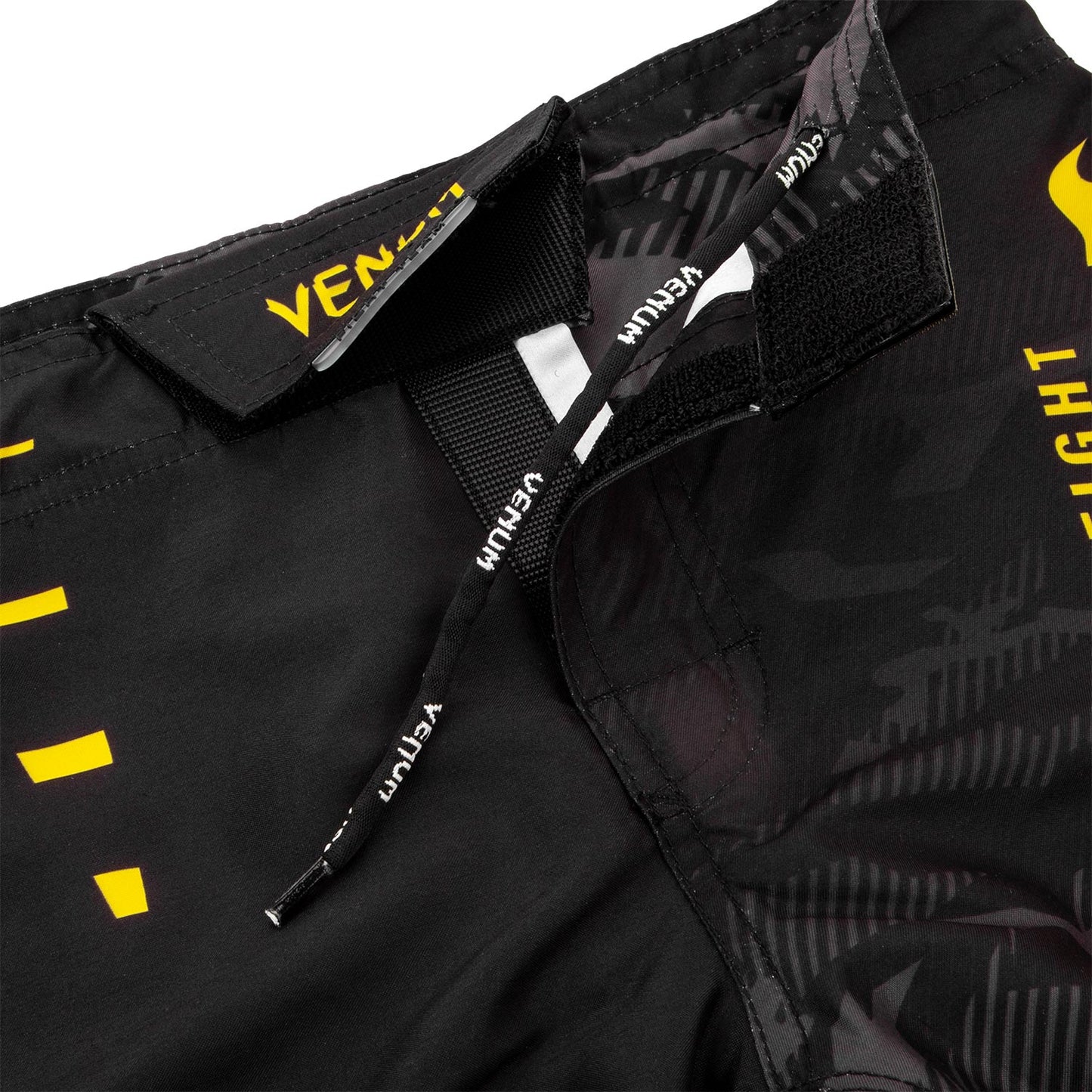 Venum Okinawa 2.0 Kids Fightshorts - Black/Yellow - Exclusive