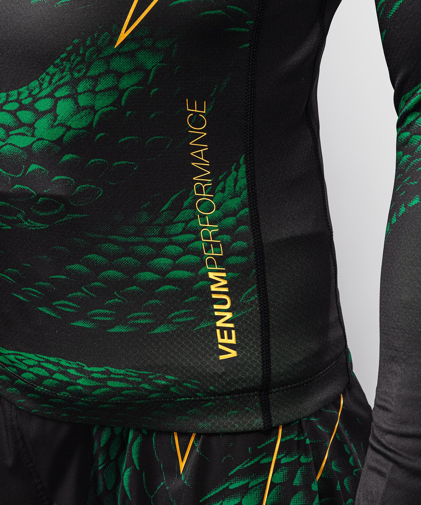 Rashguard à Manches Longues Venum Matupa - Noir/Vert/Or