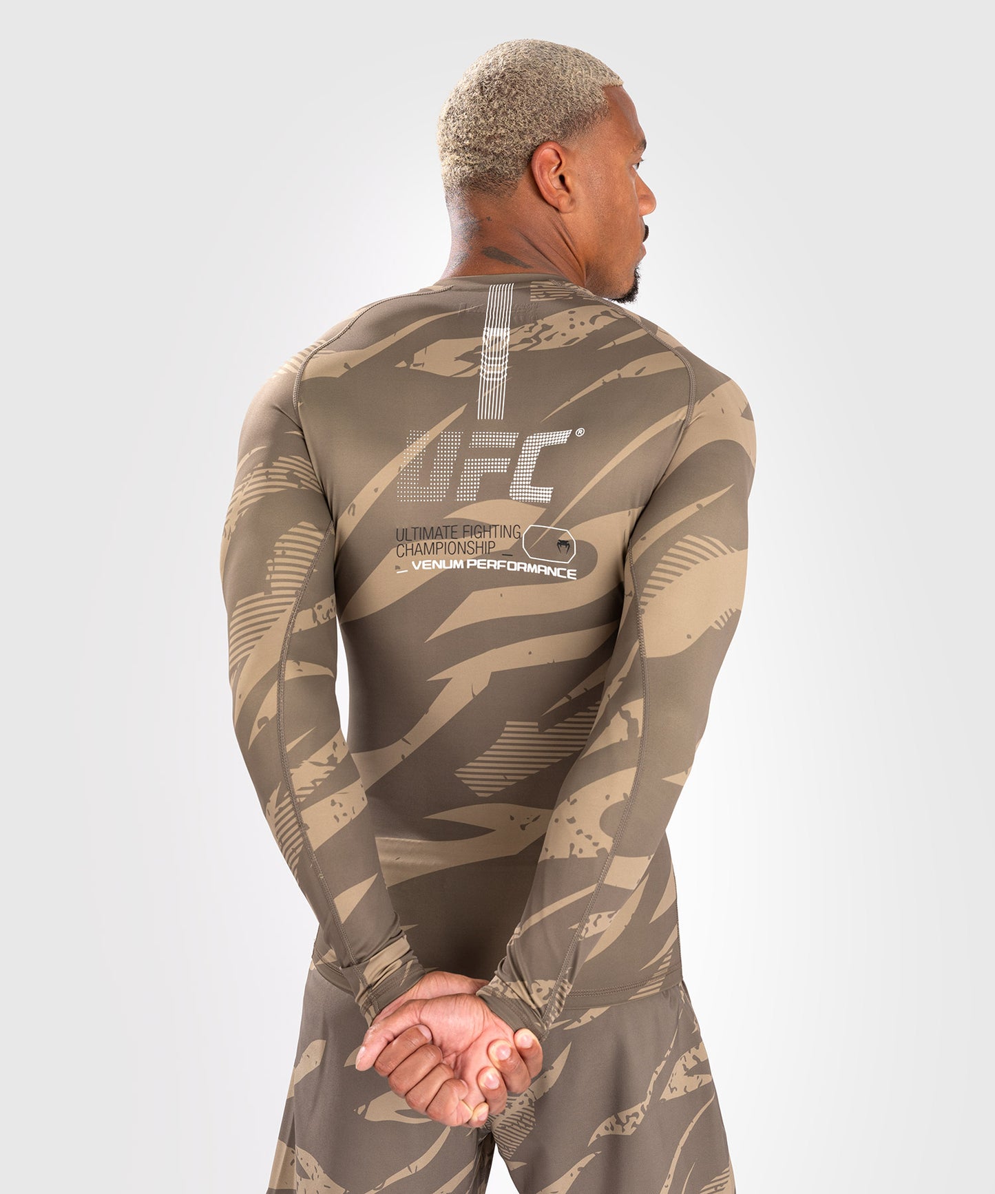 UFC Adrenaline by Venum Fight Week Performance Langarm-Rashguard - Desert Camo