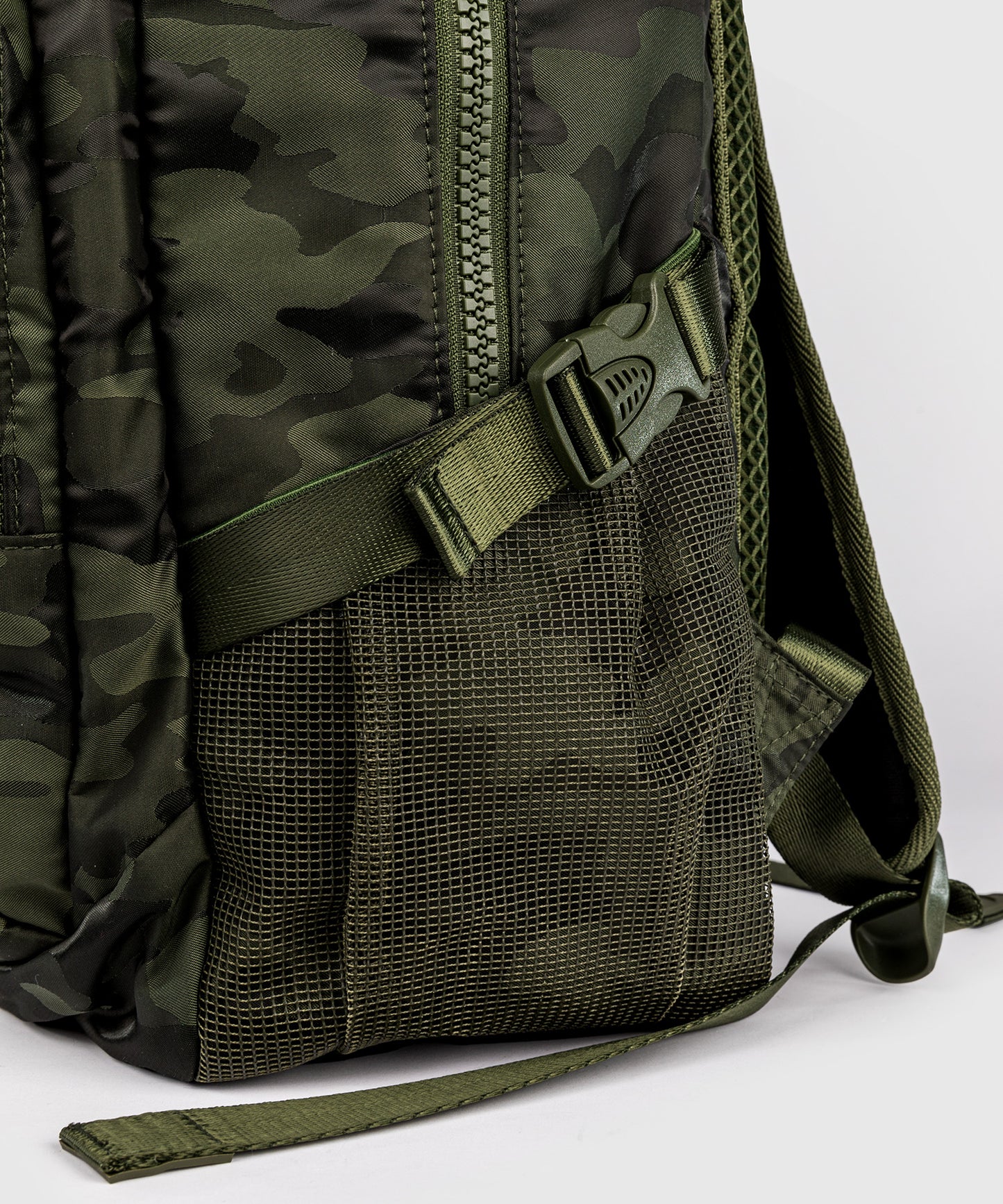 Venum Challenger Pro Mochila (20-25L) – Caqui/Camo
