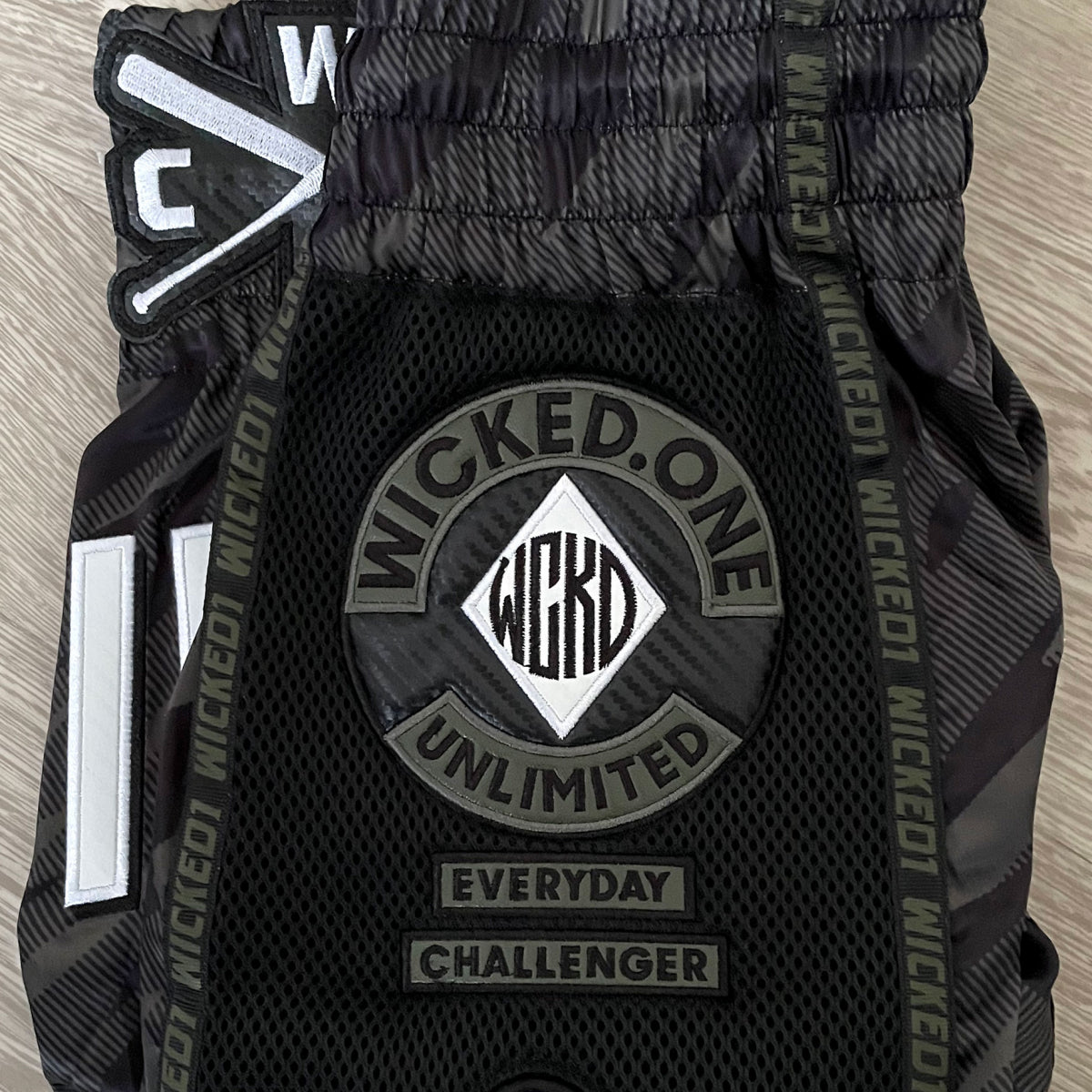Short de Muay Thai Wicked One Offensive - Kaki