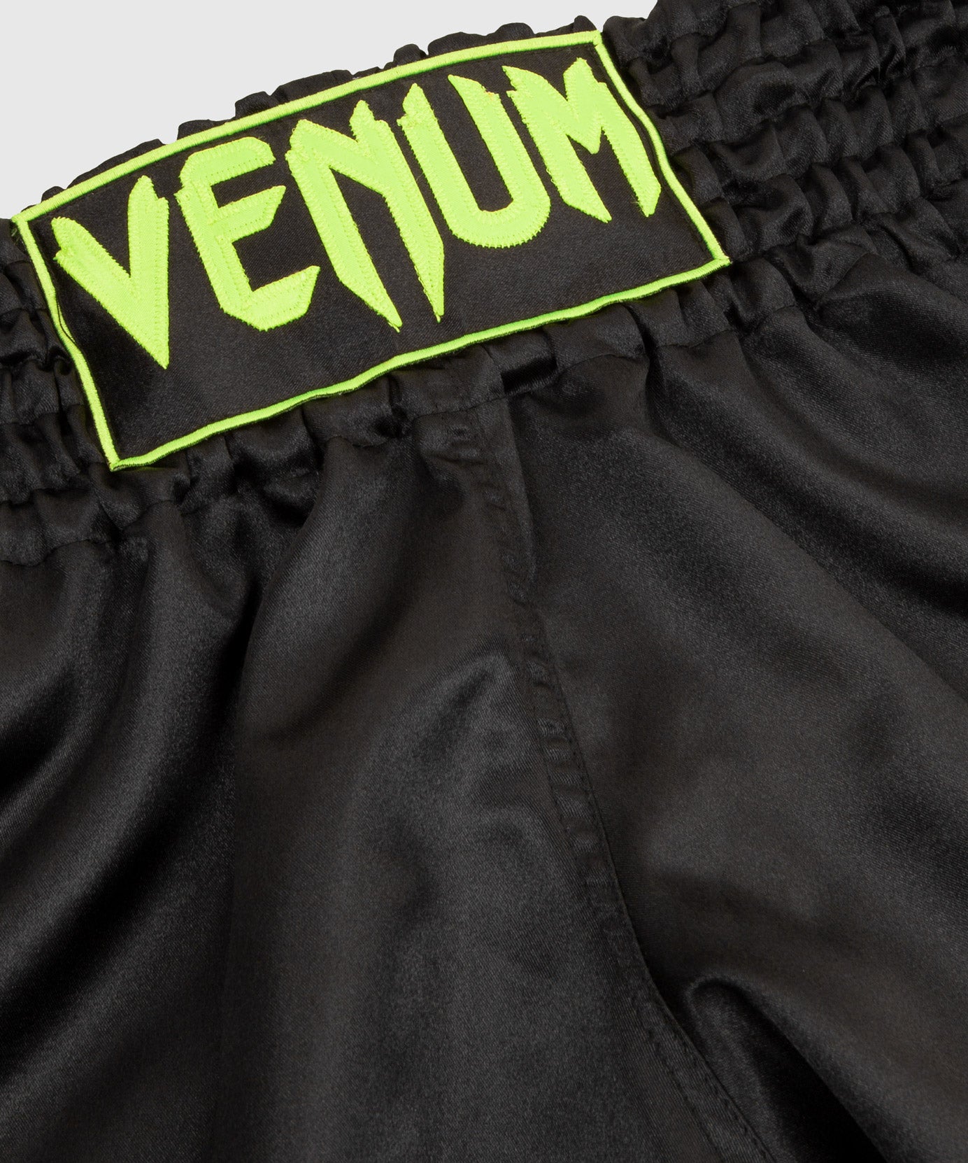 Venum Classic Pantaloncini da Muay Thai - Nero/giallo fluorescente