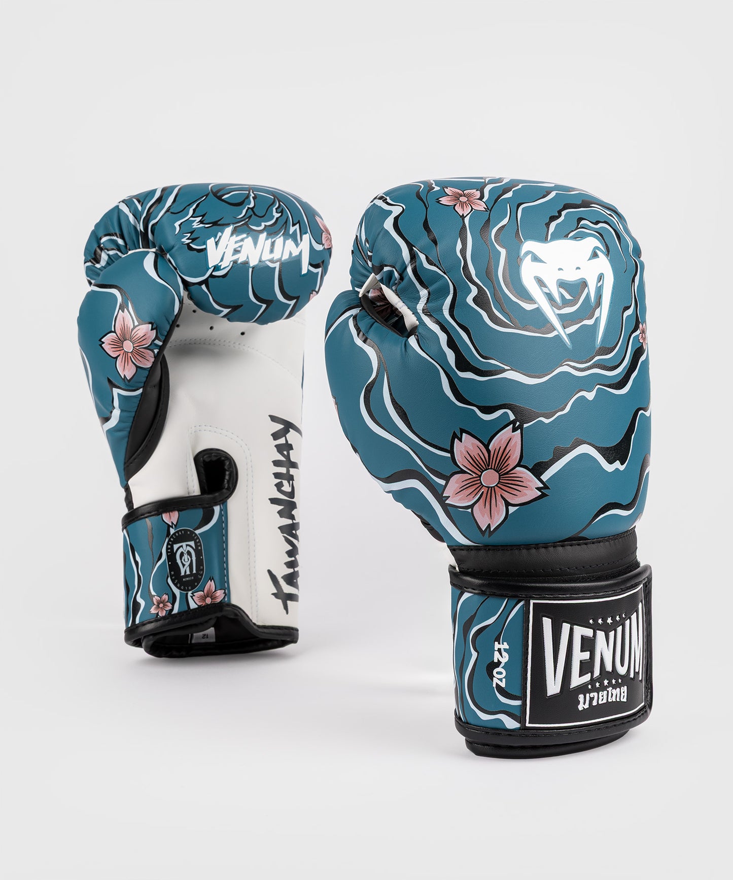 Gants de Boxe Venum x Tawanchay – Bleu/Blanc