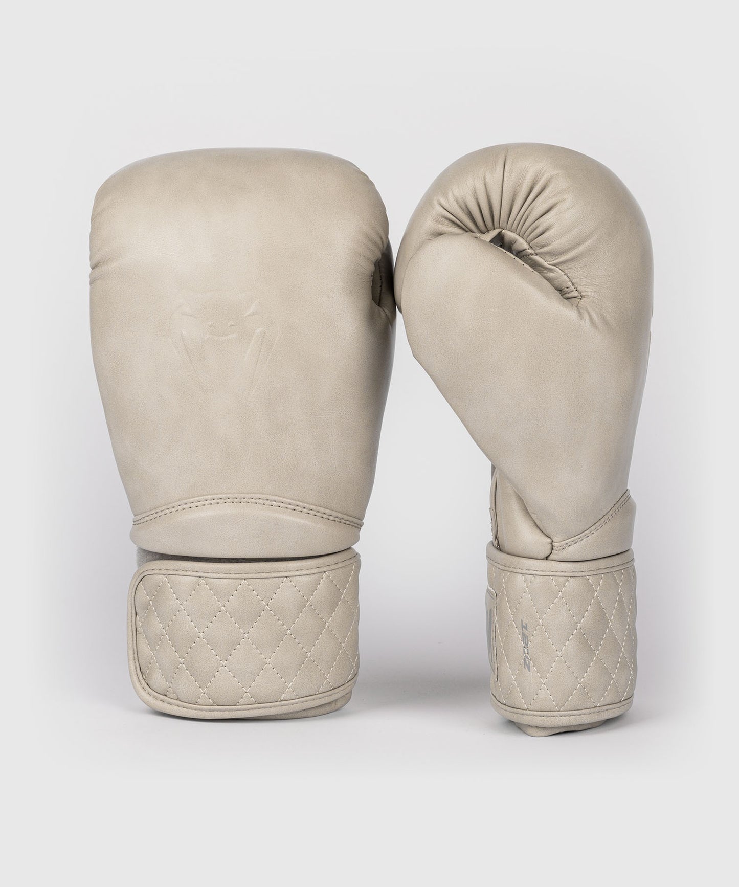 VENUM Impact Classic Boxing Gloves - Ivory