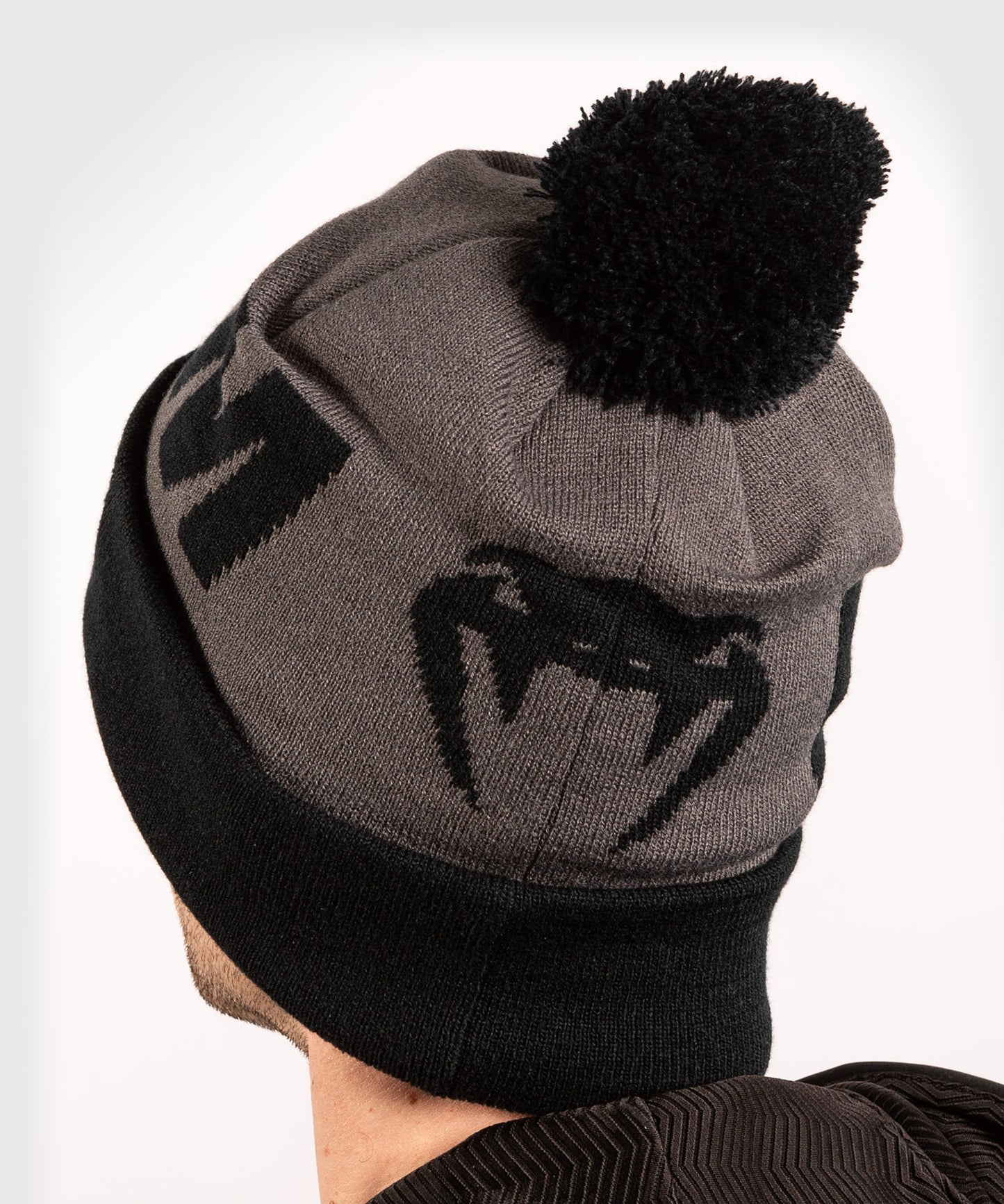 Bonnet Venum Elite avec pompon - Gris/Noir