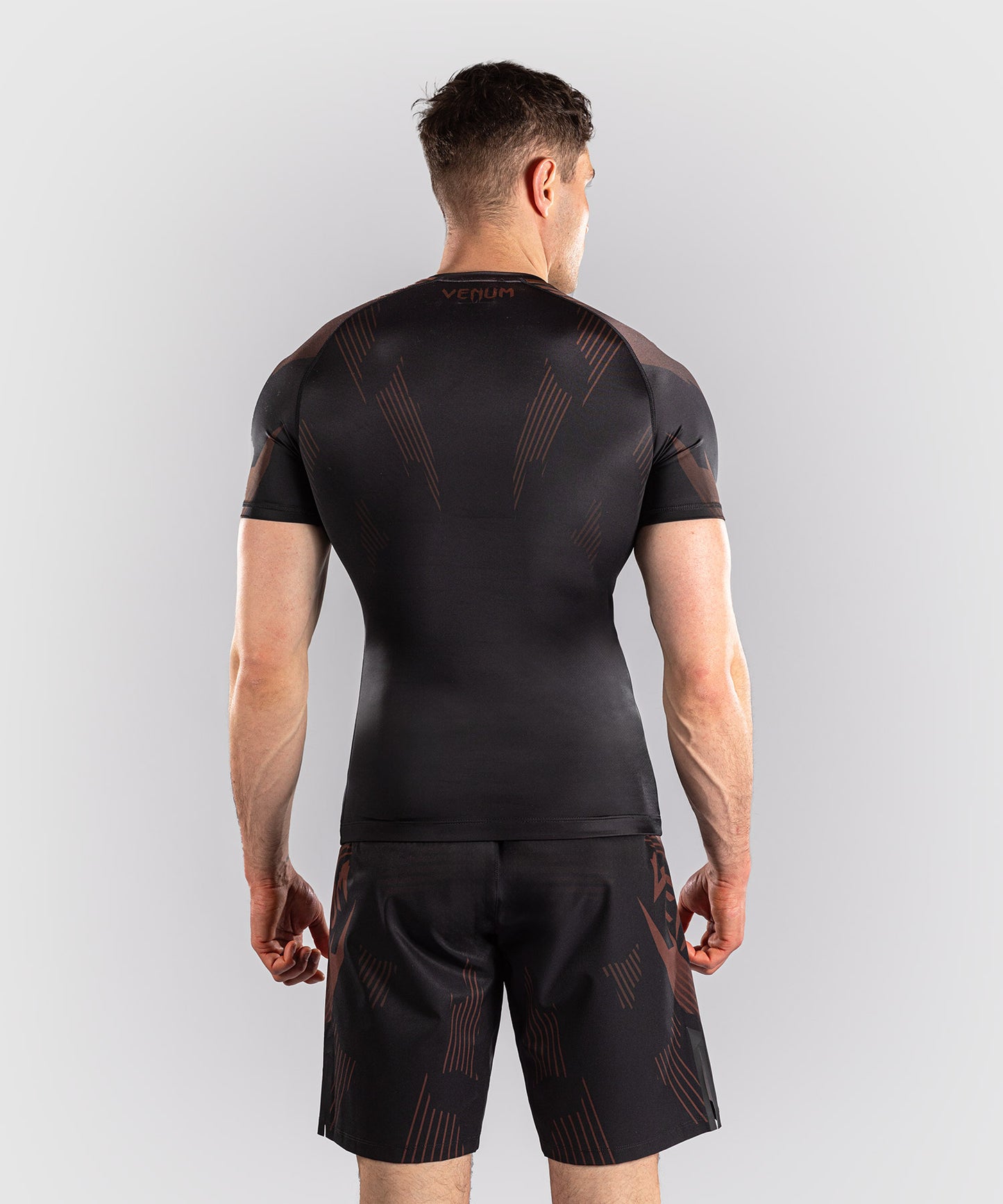 Venum No-Gi 6.0 Rashguard a Maniche Corte - Nero/Marrone