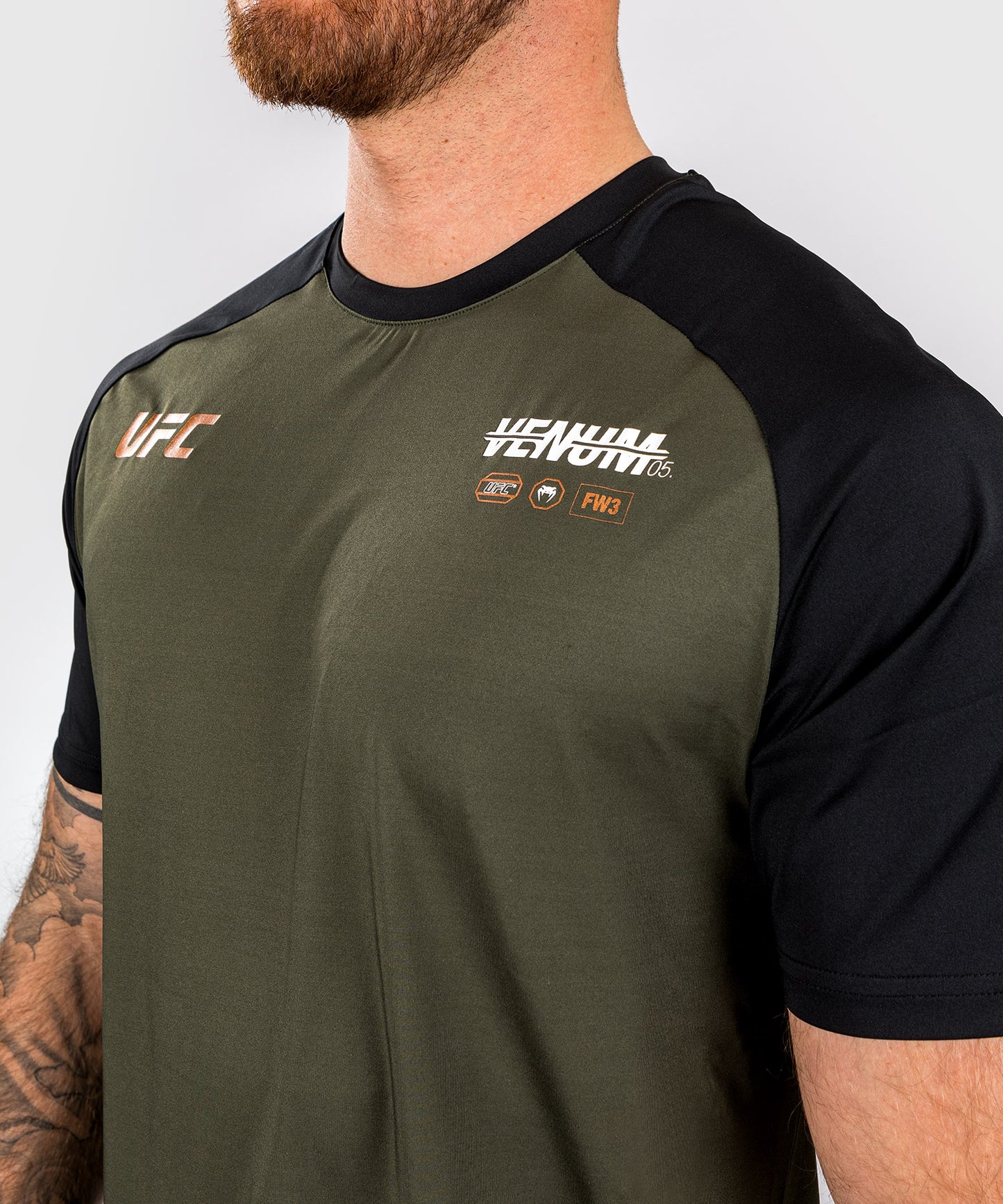 T-shirt Dry-tech pour Hommes UFC Adrenaline by Venum Fight Week - Kaki/Bronze