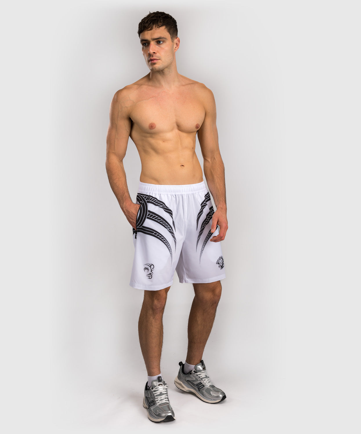 Venum x Mike Tyson Tiger Training Pantalones Cortos - Blanco Óptico/Negro Profundo