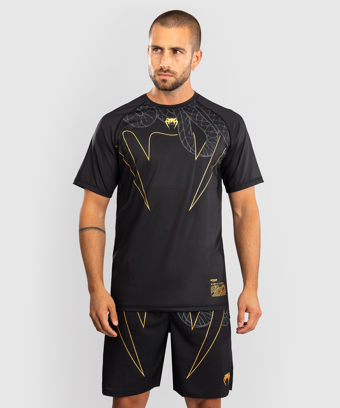 Venum Serpenti Dry Tech T-Shirt - Black/Silver/Gold