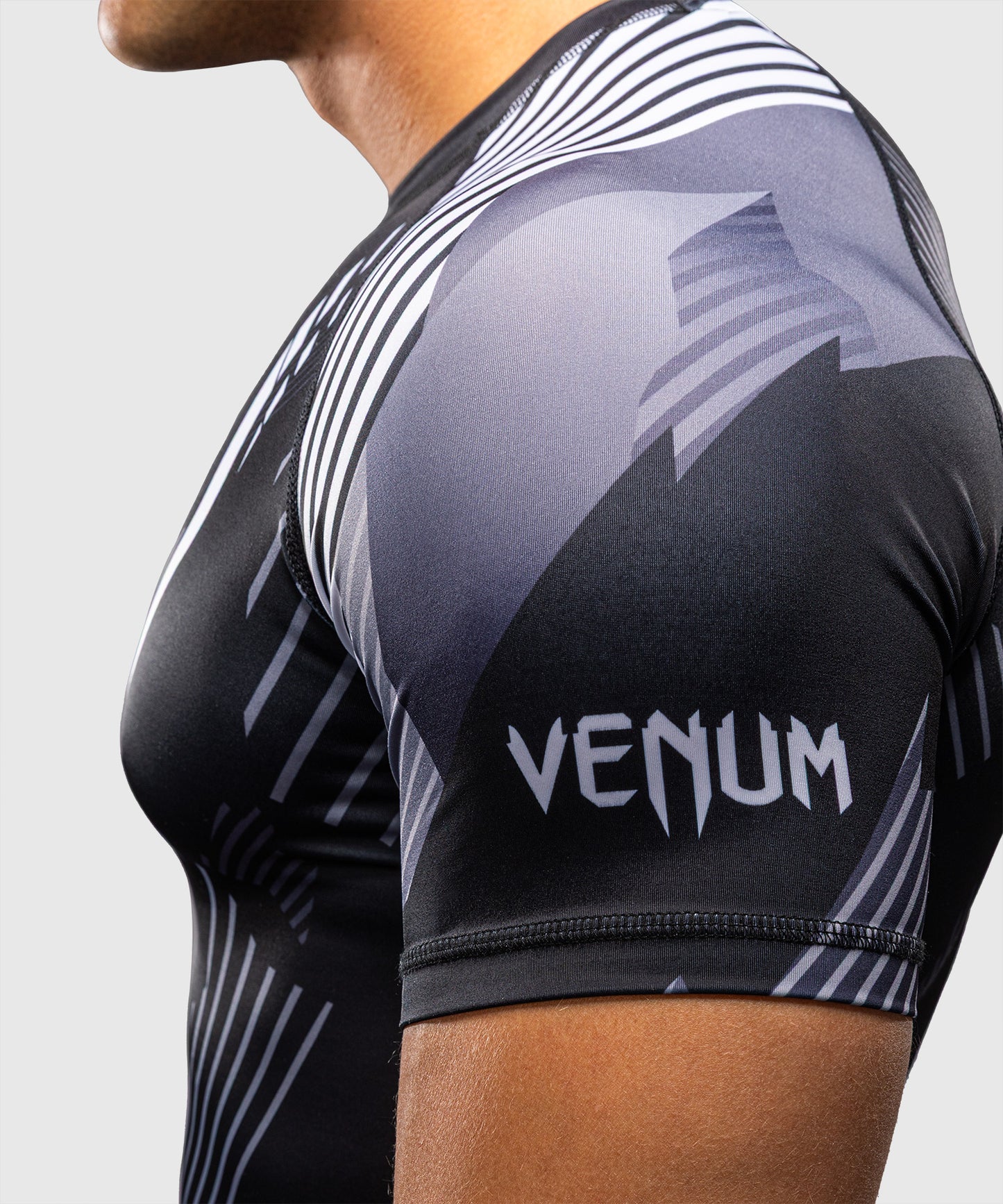Rashguard à Manches Courtes Venum No-Gi 6.0 - Noir/Blanc