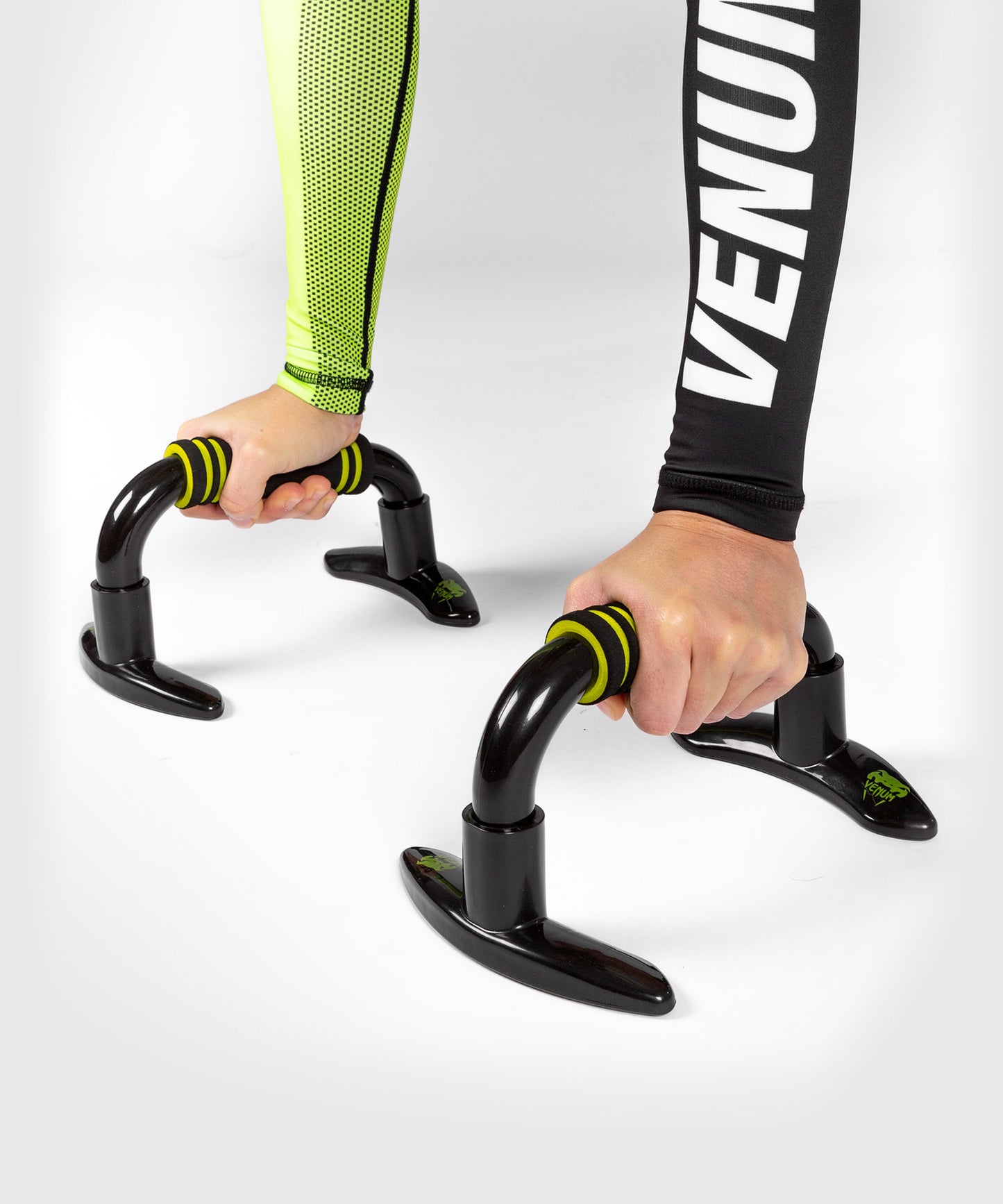 Handles for Venum Challenger pumps