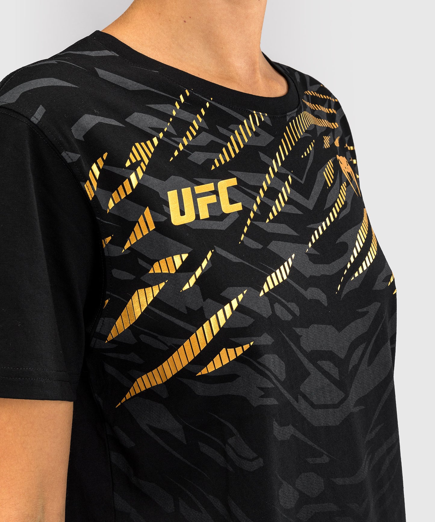 T-shirt à Manches Courtes pour Femmes UFC Fusion by Venum Replica - Champion