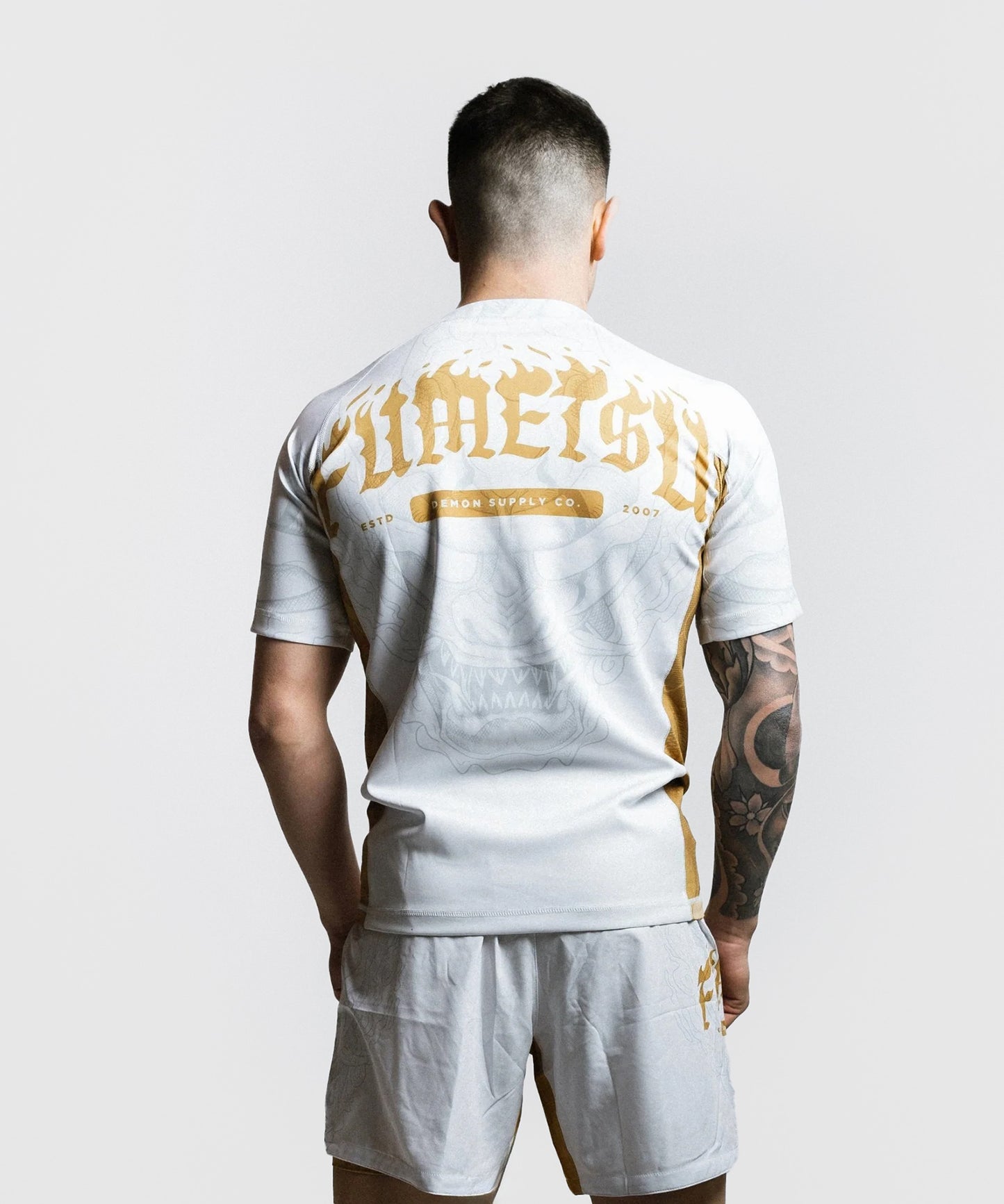 Fumetsu Oni Short Sleeve Rashguard - White/Gold/Grey