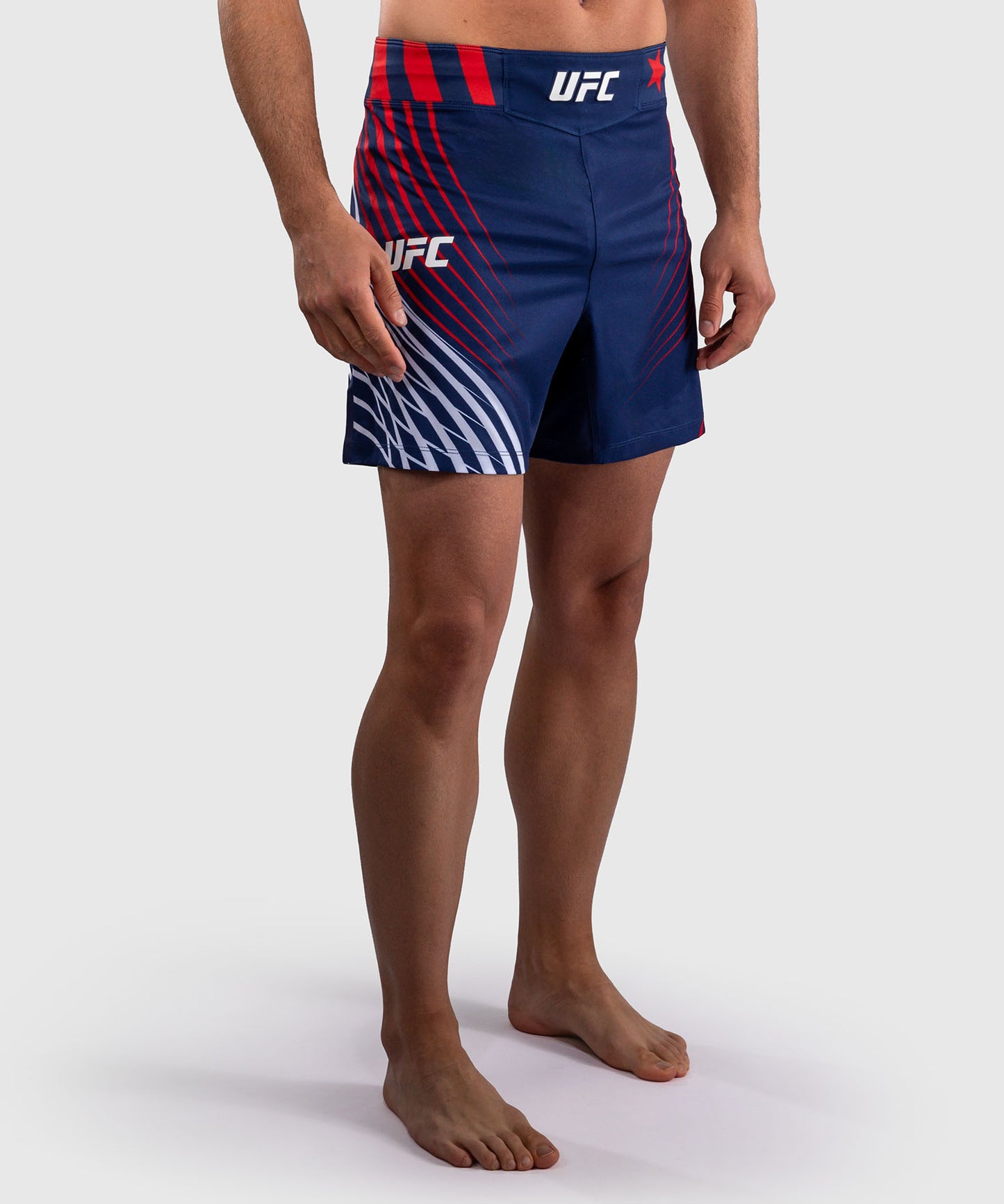 Official UFC Freedom 250 by Venum Authentic Fight Night Fight Shorts de ajuste corto para hombre - Azul