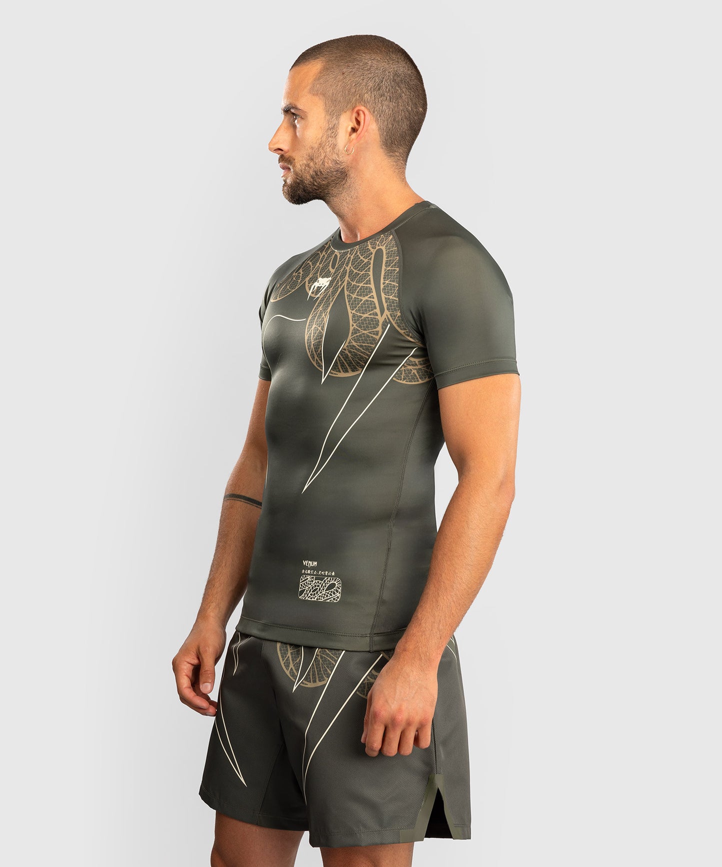 Rashguard Manches Courtes Venum Serpenti – Kaki/Bronze/Ivoire