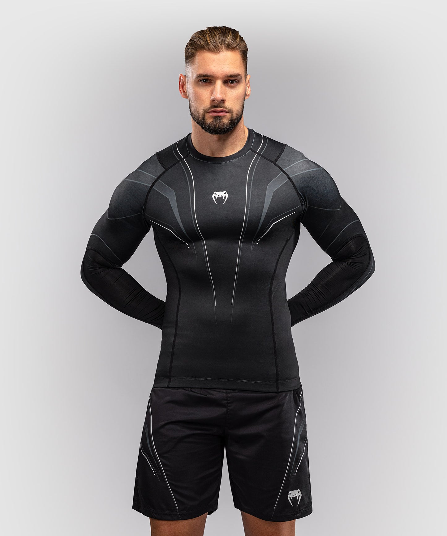 Venum Streamline Long Sleeve Rashguard - Black/White