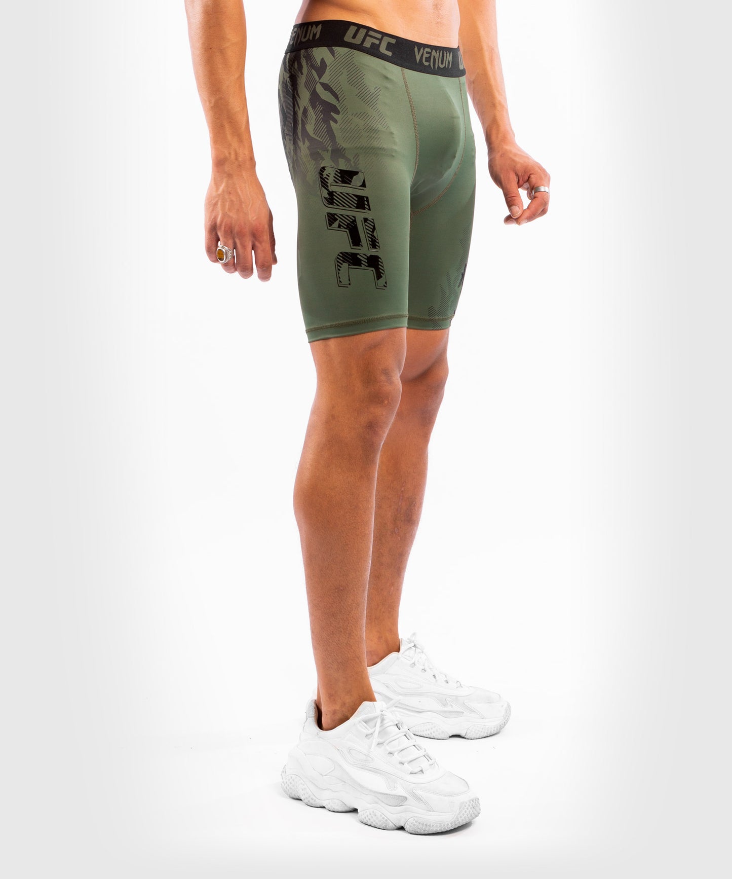 Short de compression pour Hommes UFC Venum Authentic Fight Week - Kaki