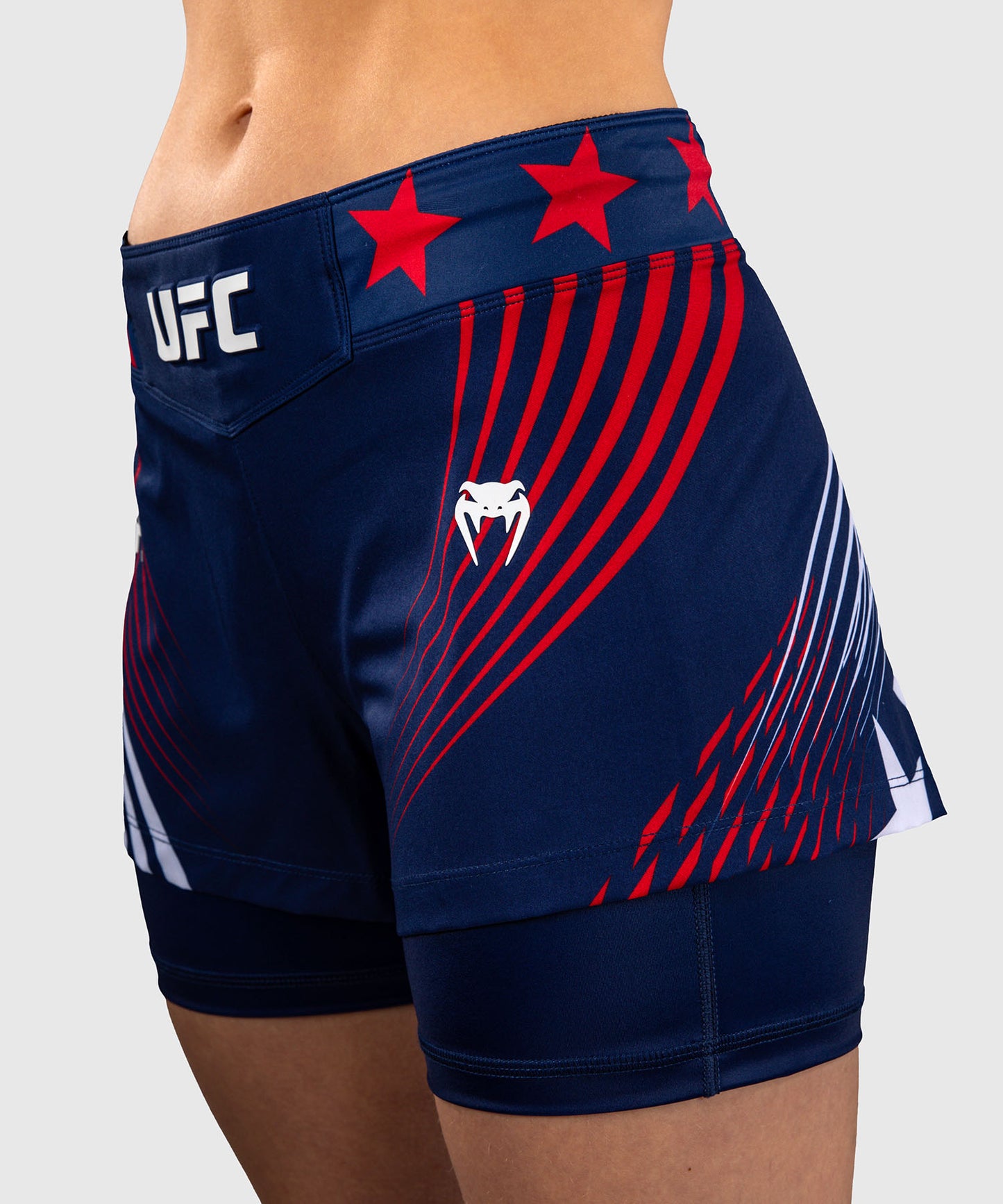 Official UFC Freedom 250 by Venum Authentic Fight Night Short de combat pour femme - Bleu