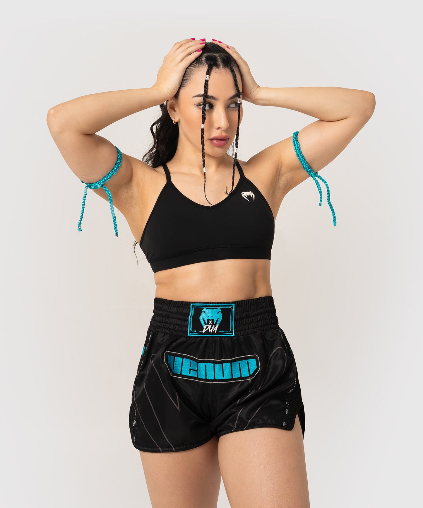 Venum x Dua Muay Thai Pantalones Cortos - Negro/Azul Eléctrico