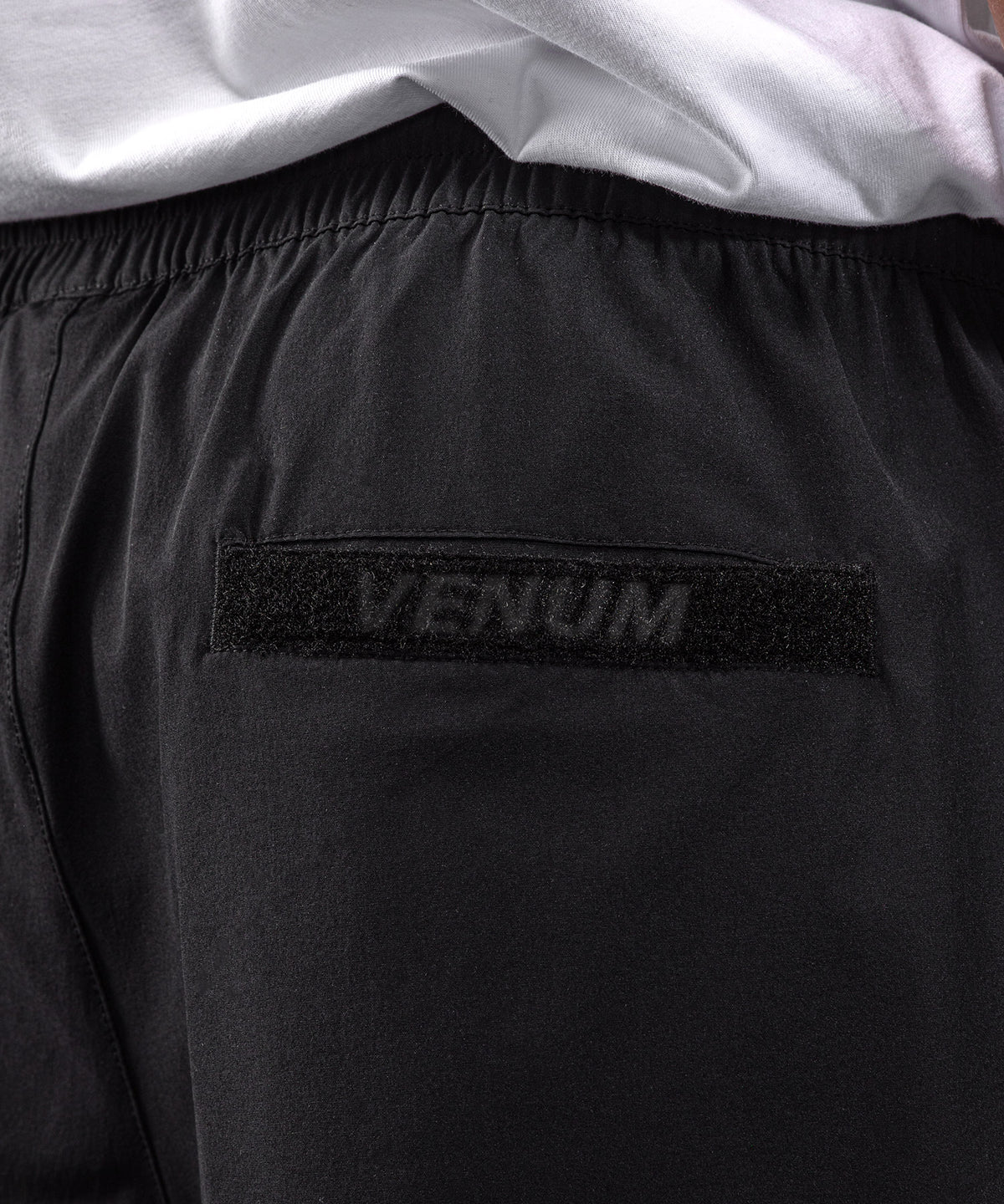 Venum Essential Woven Straight Pantaloni dritti - Nero