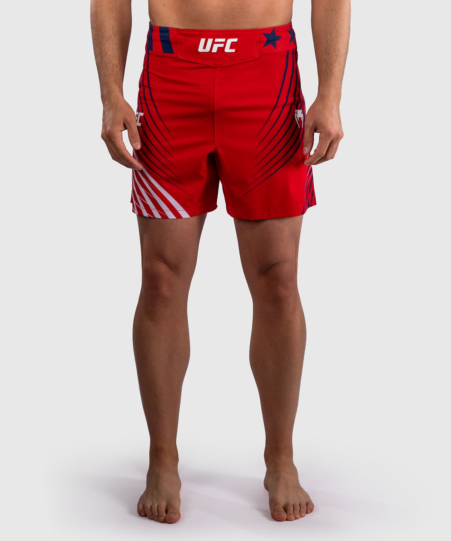 Official UFC Freedom 250 by Venum Authentic Fight Night Pantaloncini da combattimento taglio corto da uomo - Rosso