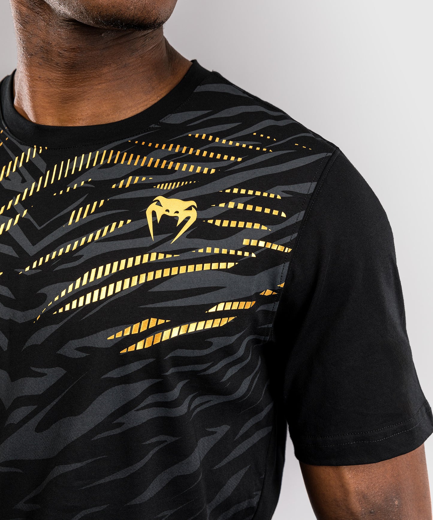 T-shirt à Manches Courtes pour Hommes UFC Fusion by Venum Replica - Champion
