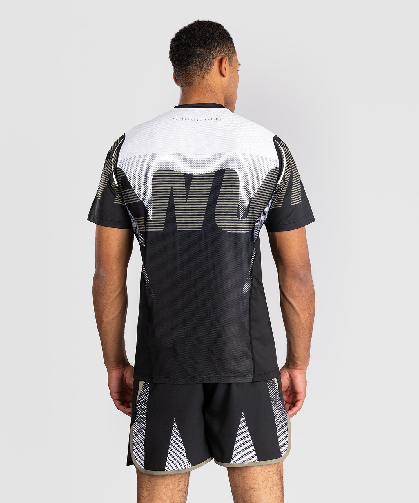 Venum Adrenaline Dry Tech T-Shirt – Nero/Sabbia