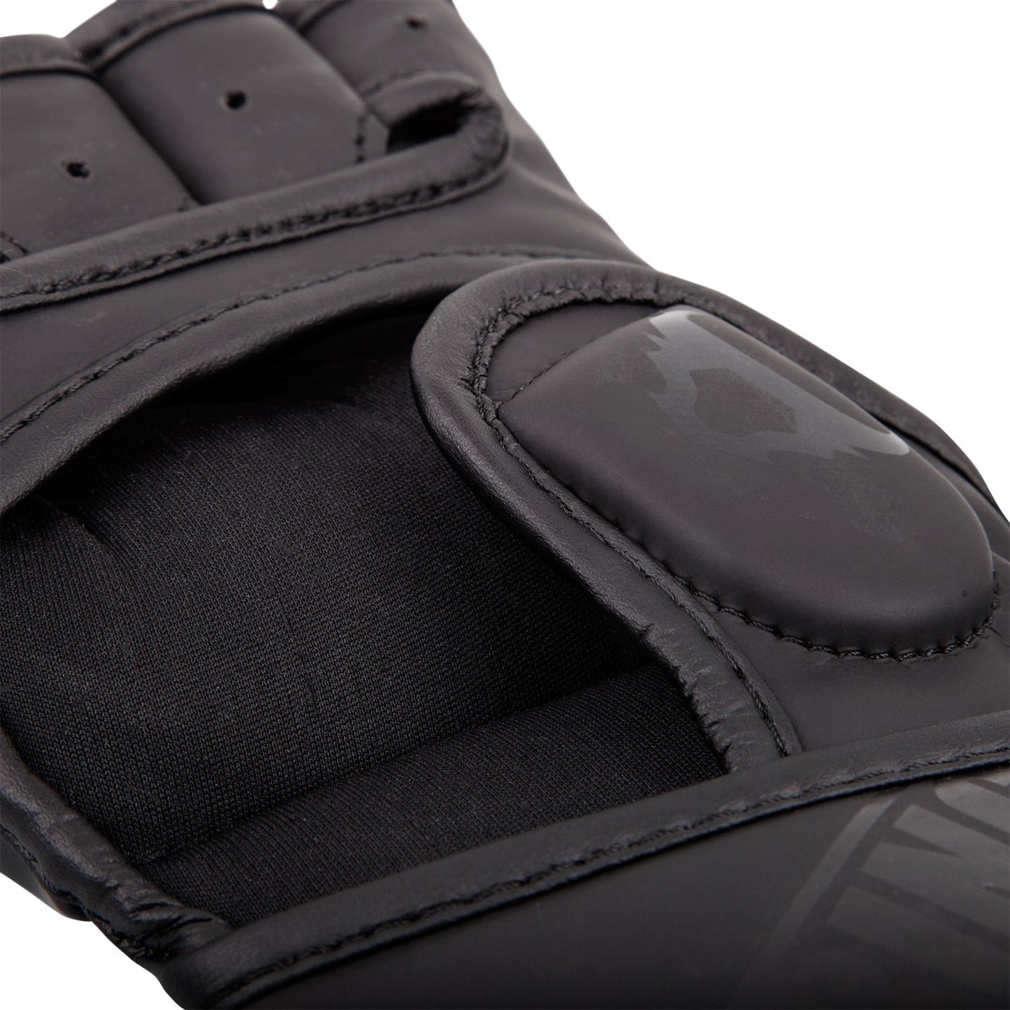 Gants de MMA Ringhorns Nitro - Noir/Noir